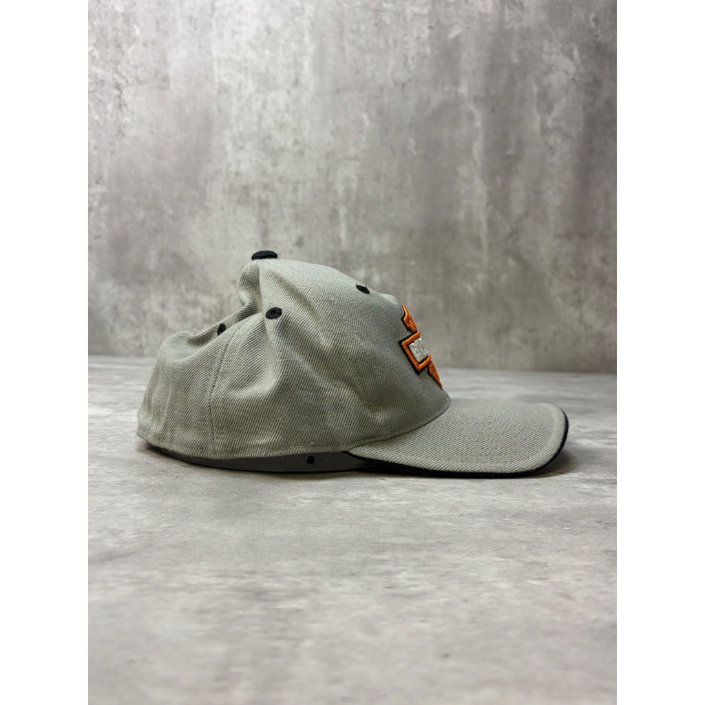 Vintage Harley Davidson Embroidered Classic Logo Gray Fitted Hat Size 7 1/4