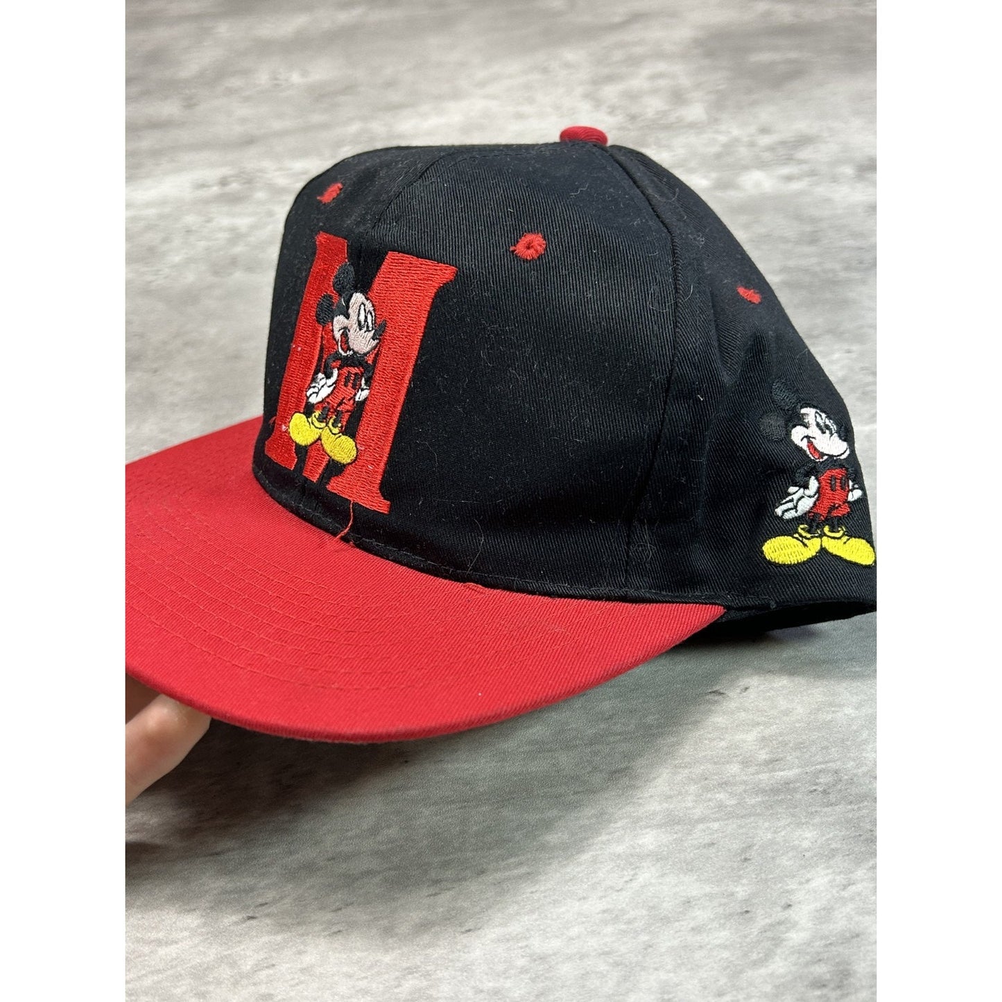 Vintage 90s Disney Mickey Mouse Embroidered Character Snapback Hat OSFA