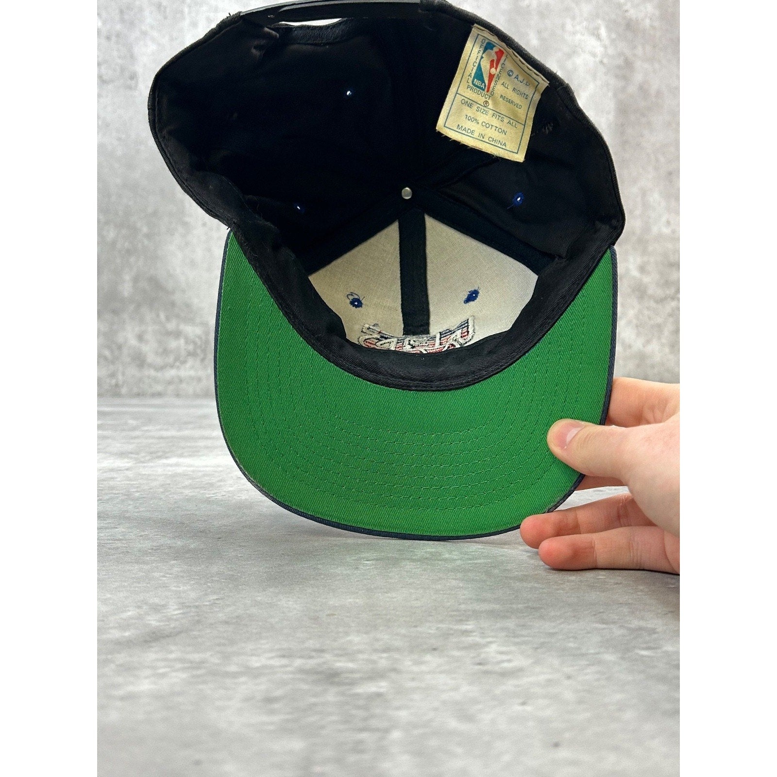 Vintage 90s Brooklyn Nets NBA Embroidered Logo Basketball Snapback Hat OSFA