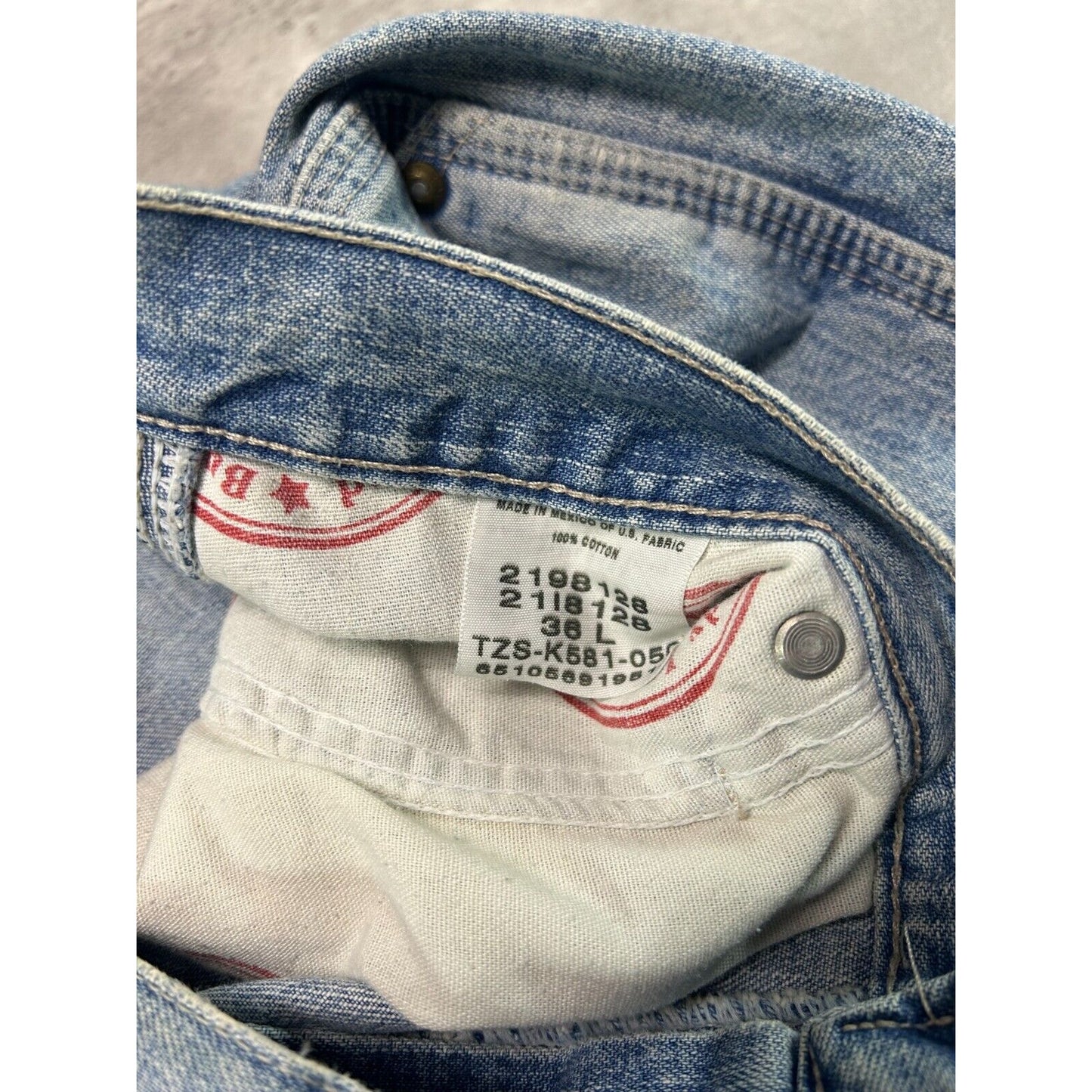Vintage Wrangler Jeans Light Wash Denim Workwear Carpenter Shorts Size 35 Blue