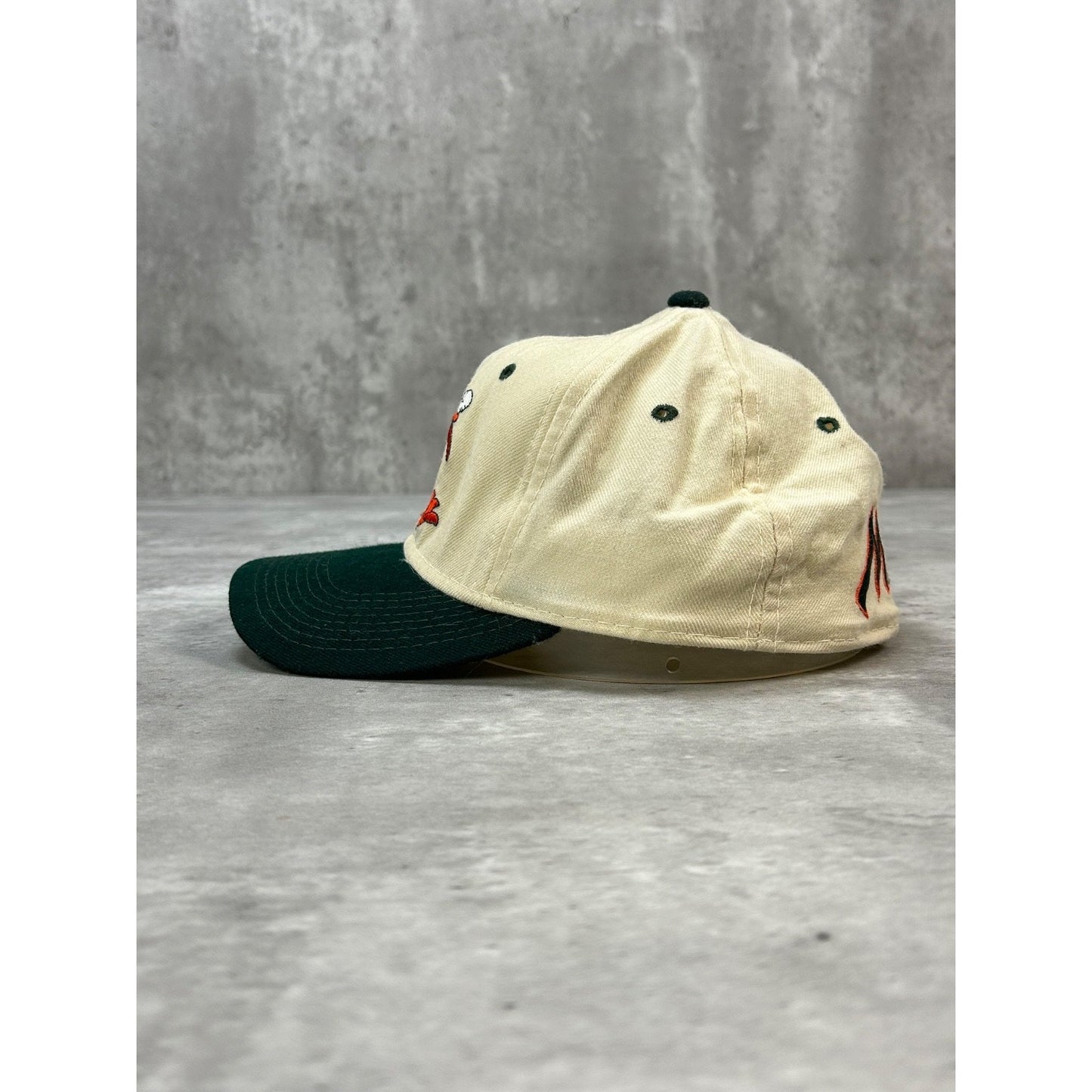 Vintage 90s Miami Hurricanes NCAA Embroidered Sports Specialties Fitted Sz 7 1/4