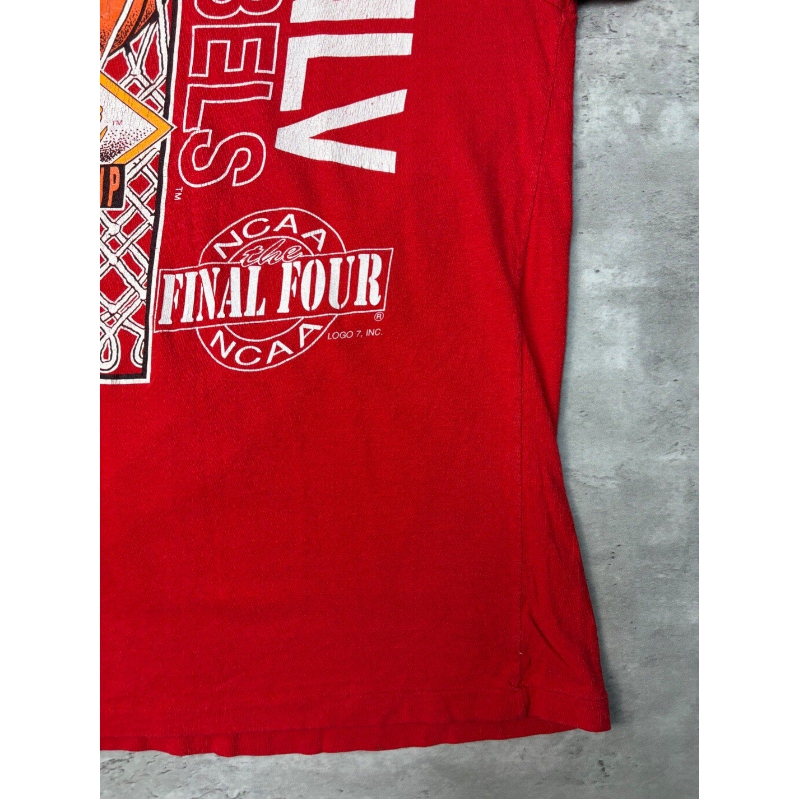 Vintage 1991 UNLV Running Rebels NCAA Final Four Basketball T-Shirt Size Medium