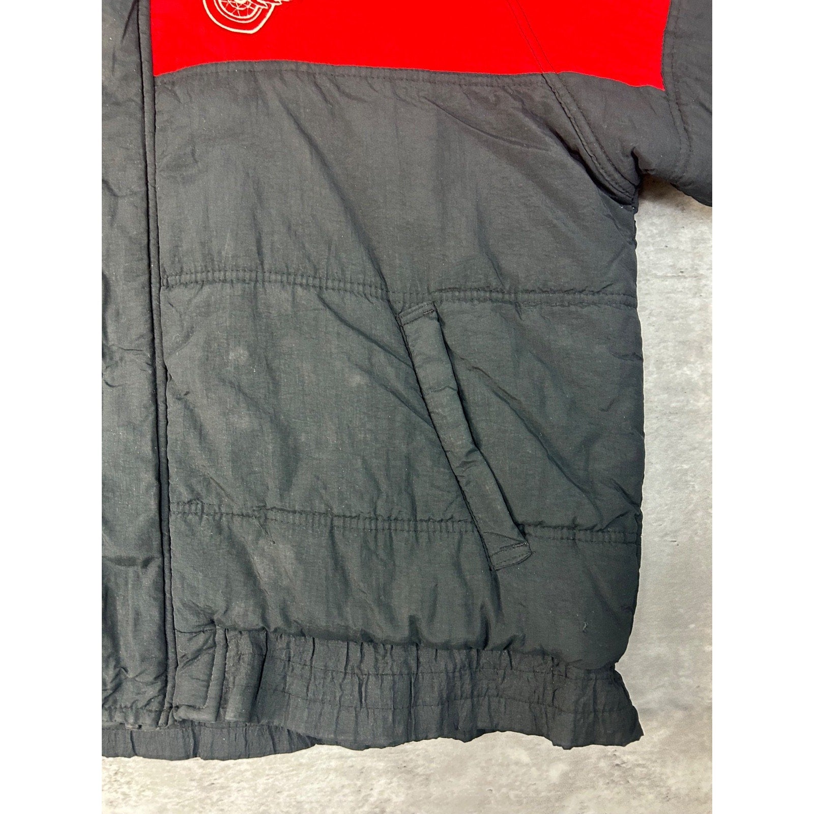 Vintage 90s Detroit Red Wings NHL Insulated Full Zip Hockey Jacket Size XL