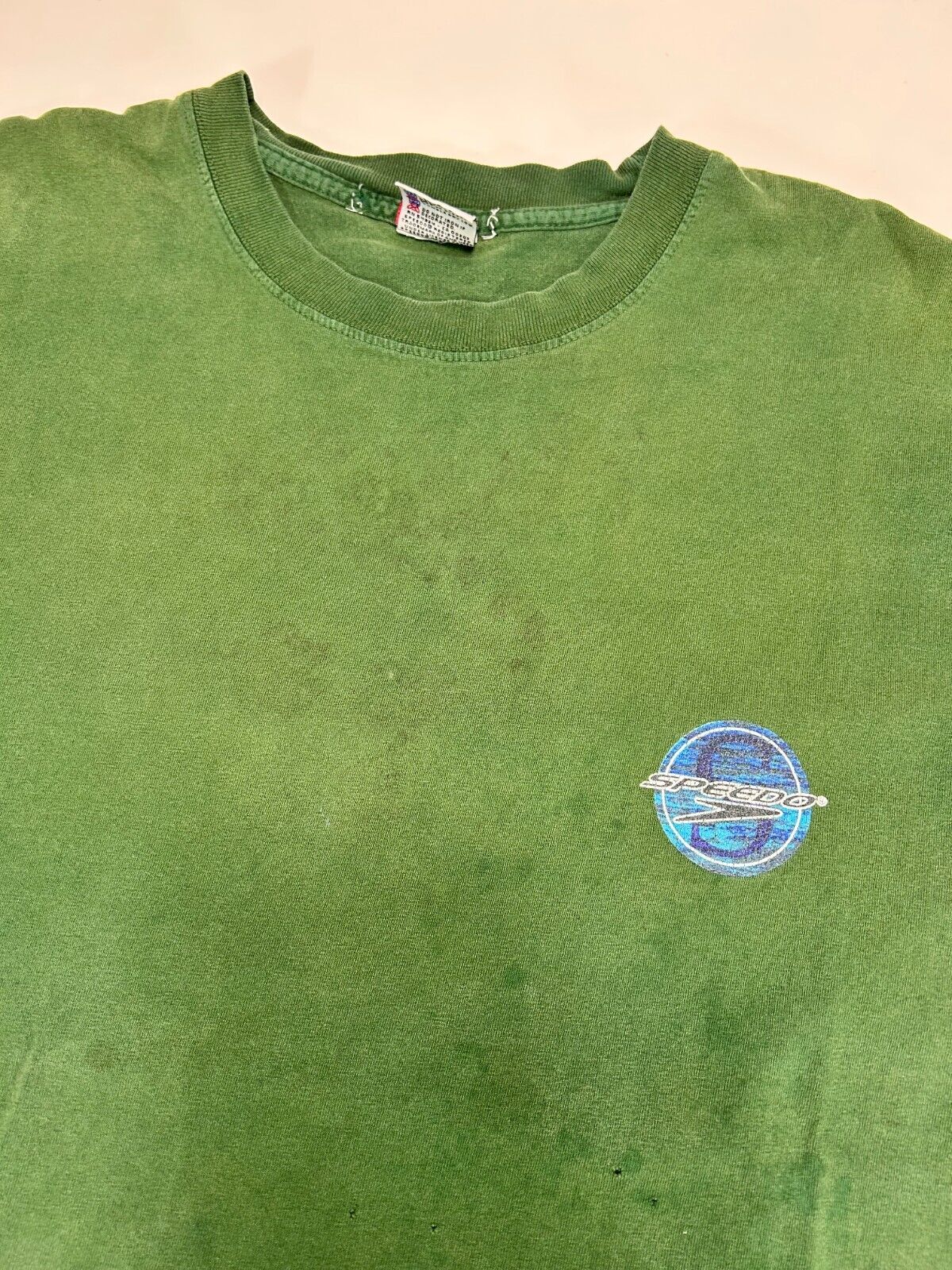 Vintage 90s Speedo Earth Water Sky Graphic T-Shirt Size Large Green