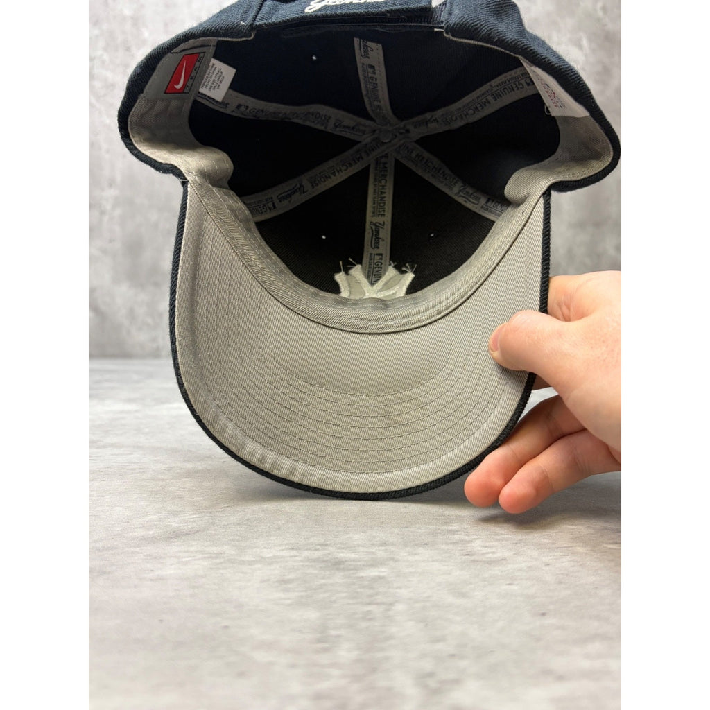 Vintage New York Yankees MLB Embroidered Logo Baseball Strapback Hat OSFA