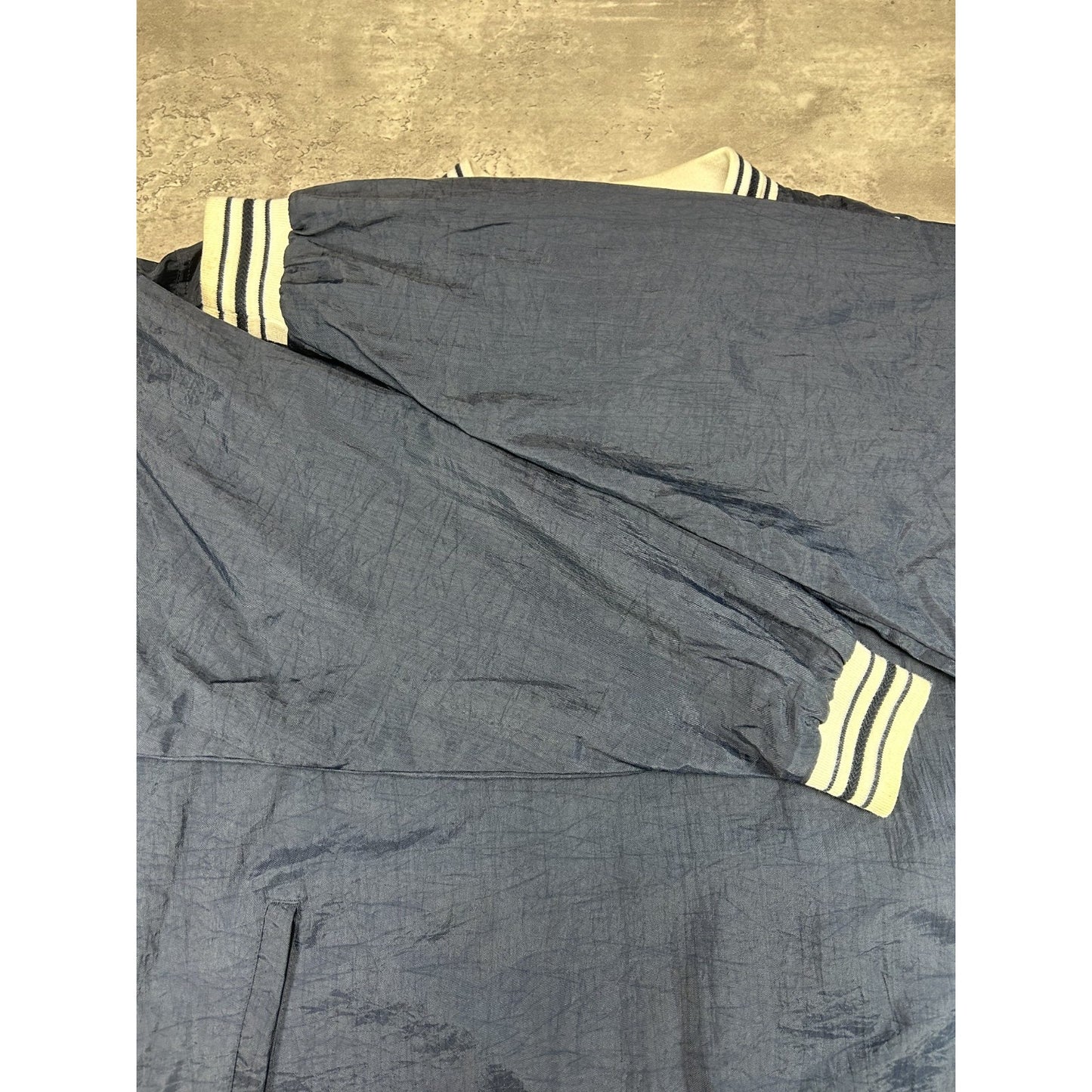 Vintage 90s Ladies Auxilary Embroidered Logo Nylon Windbreaker Jacket Size Large