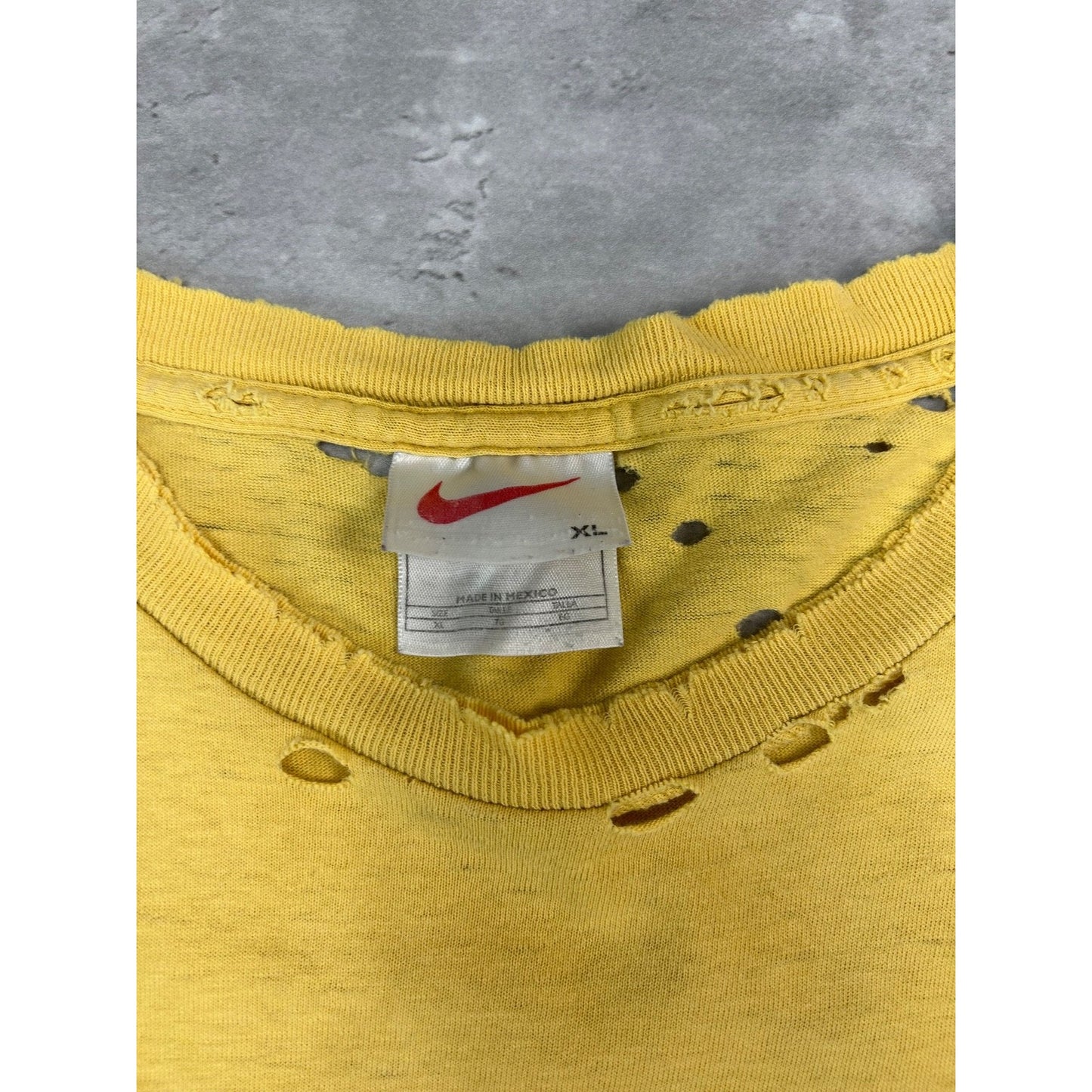 Vintage 90s Nike Swoosh Spellout Graphic Distressed T-Shirt Size XL Yellow