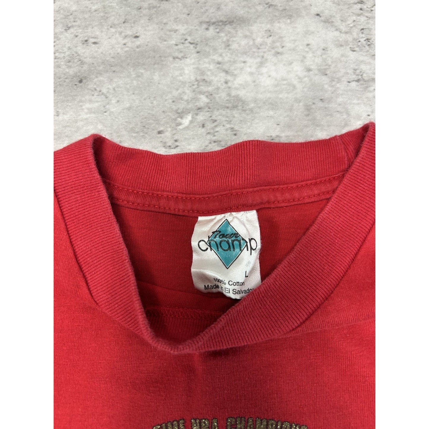 Vintage 1997 Chicago Bulls NBA Back To Back World Champs Graphic T-Shirt Large