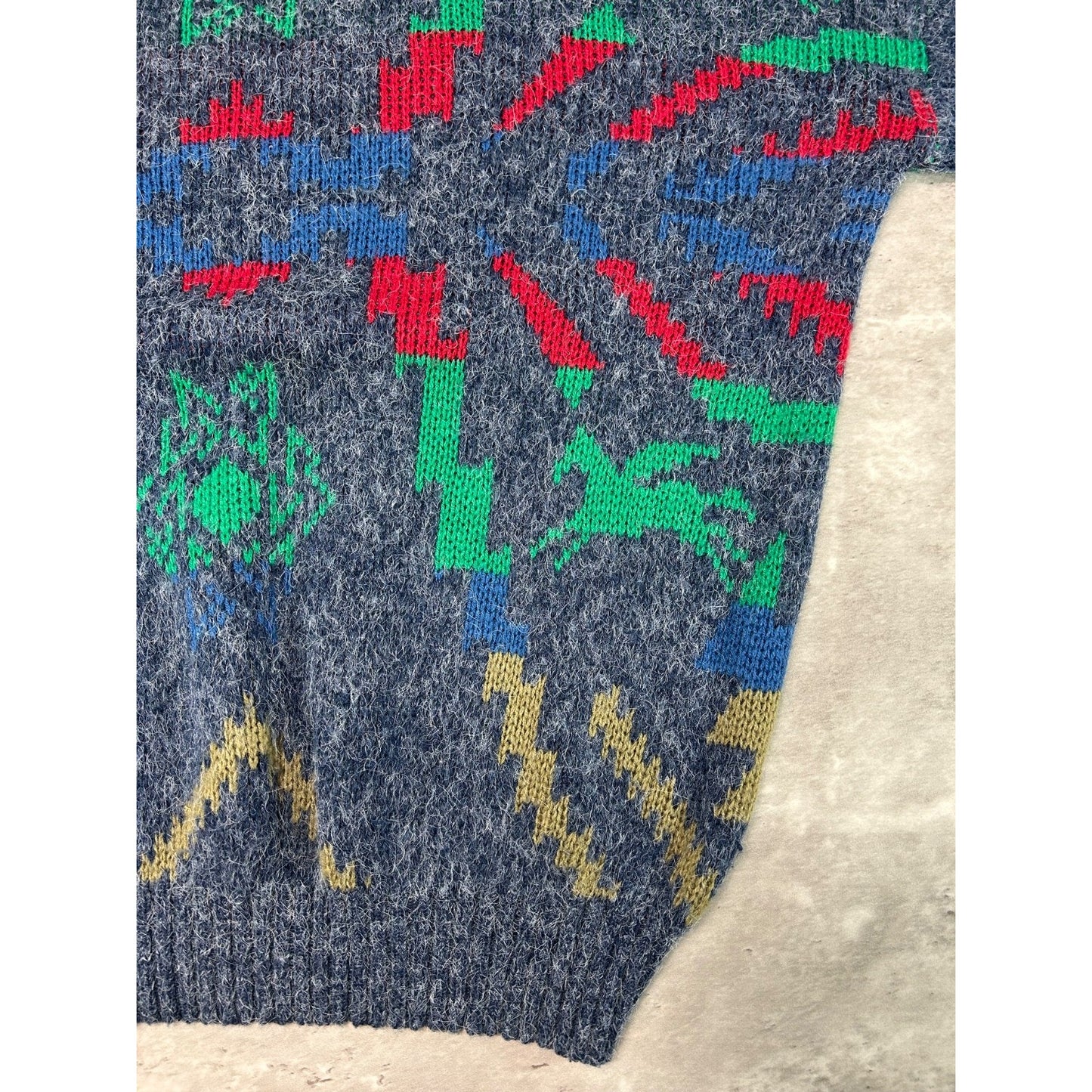 Vintage 80s/90s Abstract Aztec Print Pullover Ribbed Knit Sweater Size XL