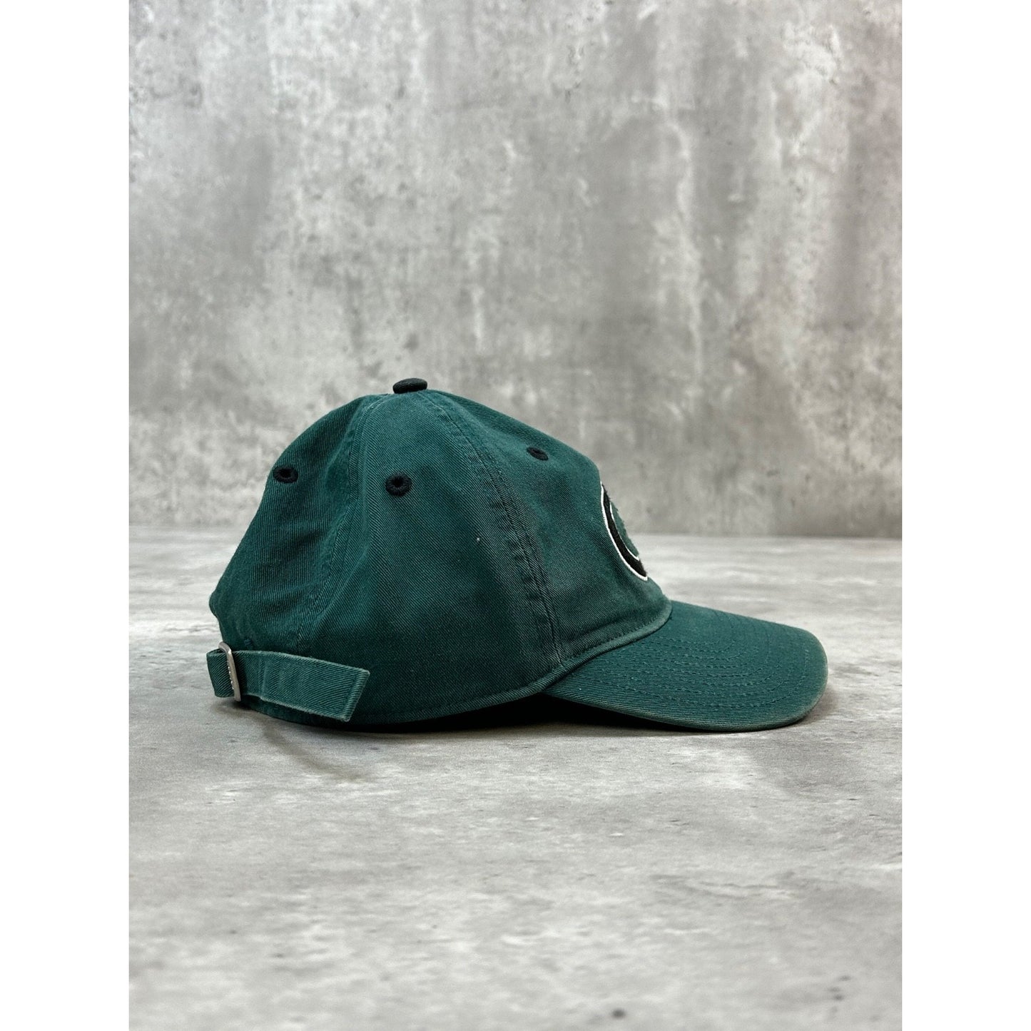 Vintage Philadelphia Eagles NFL Embroidered Logo Football Strapback Hat OSFA