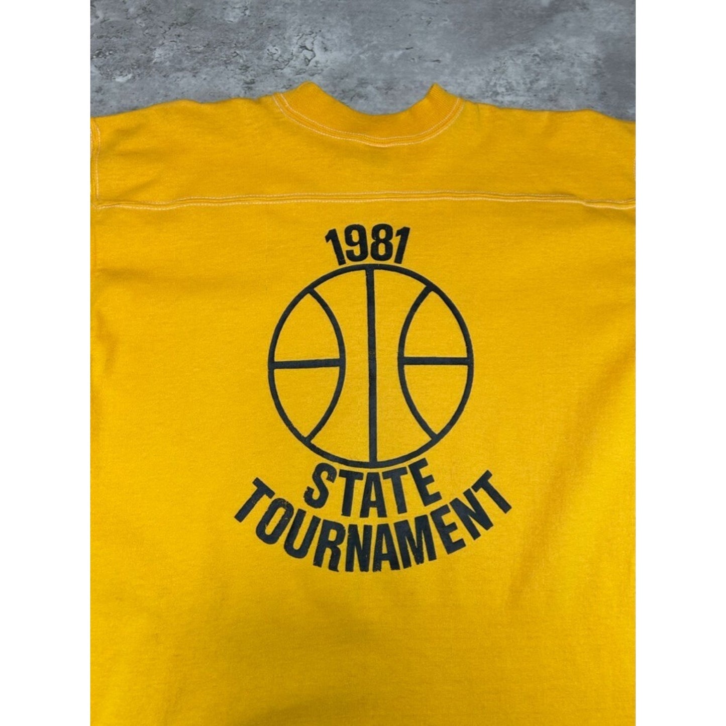 Vintage 1981 Think Big Basketball Tournament 3/4 Sleeve Graphic T-Shirt Size Large