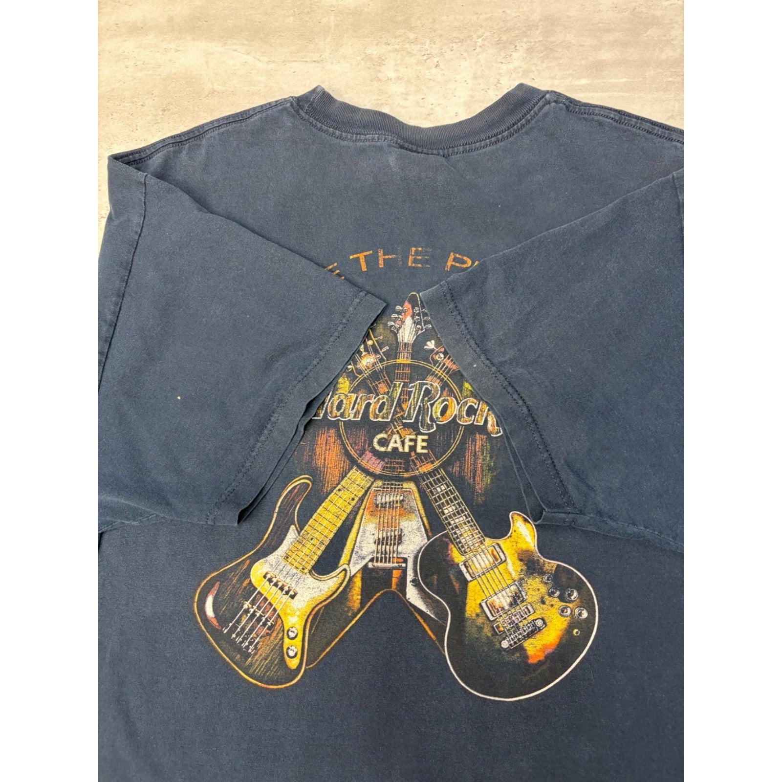 Vintage Hard Rock Cafe Niagara Falls Guitar Destination Graphic T-Shirt Size 2XL