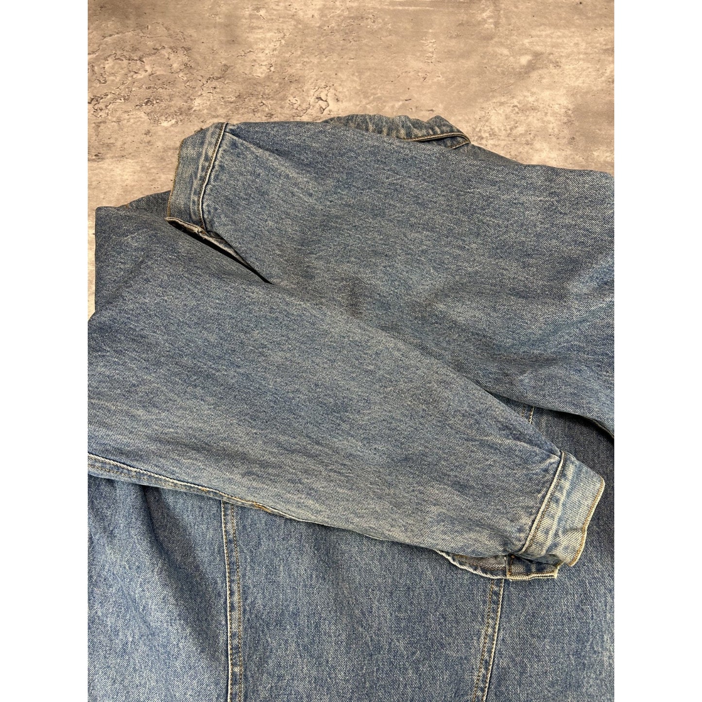 Vintage 90s GAP Denim Medium Wash Trucker Jacket Size Large Blue