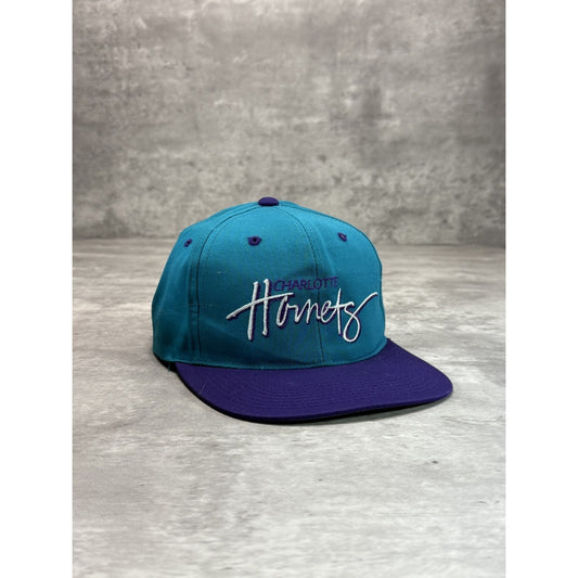 VTG 90s Charlotte Hornets NBA Embroidered Spellout Basketball Snapback Hat OSFA
