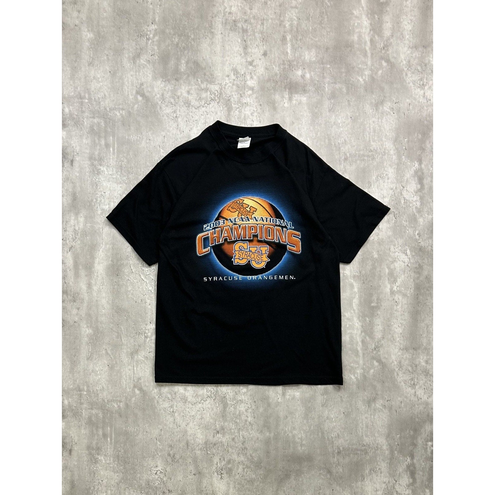Vintage 2003 Syracuse Orangemen NCAA National Champs Graphic T-Shirt Size Large