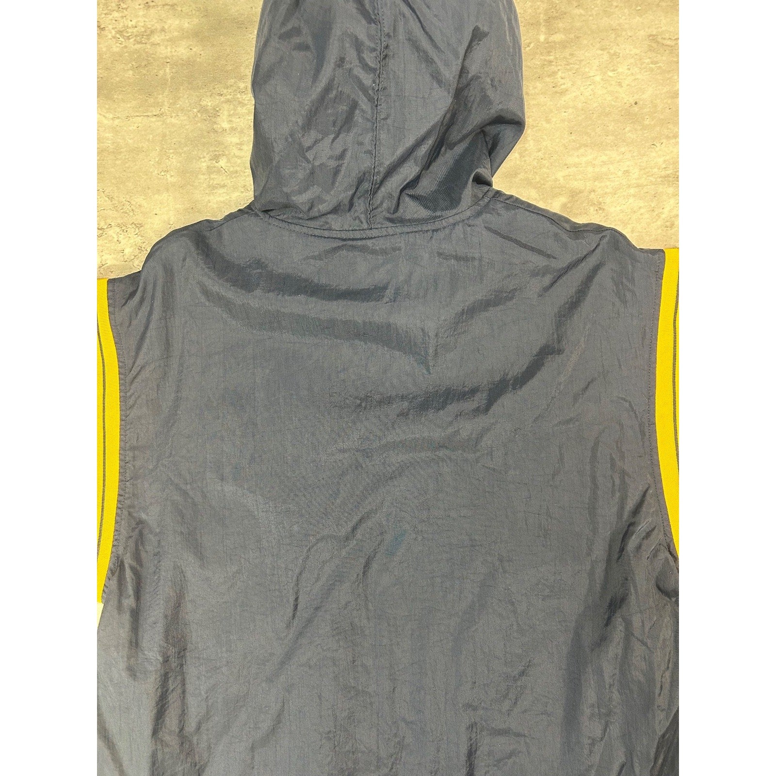 Vintage South Dakota State NCAA 1/2 Pullover Windbreaker Jacket Size Small