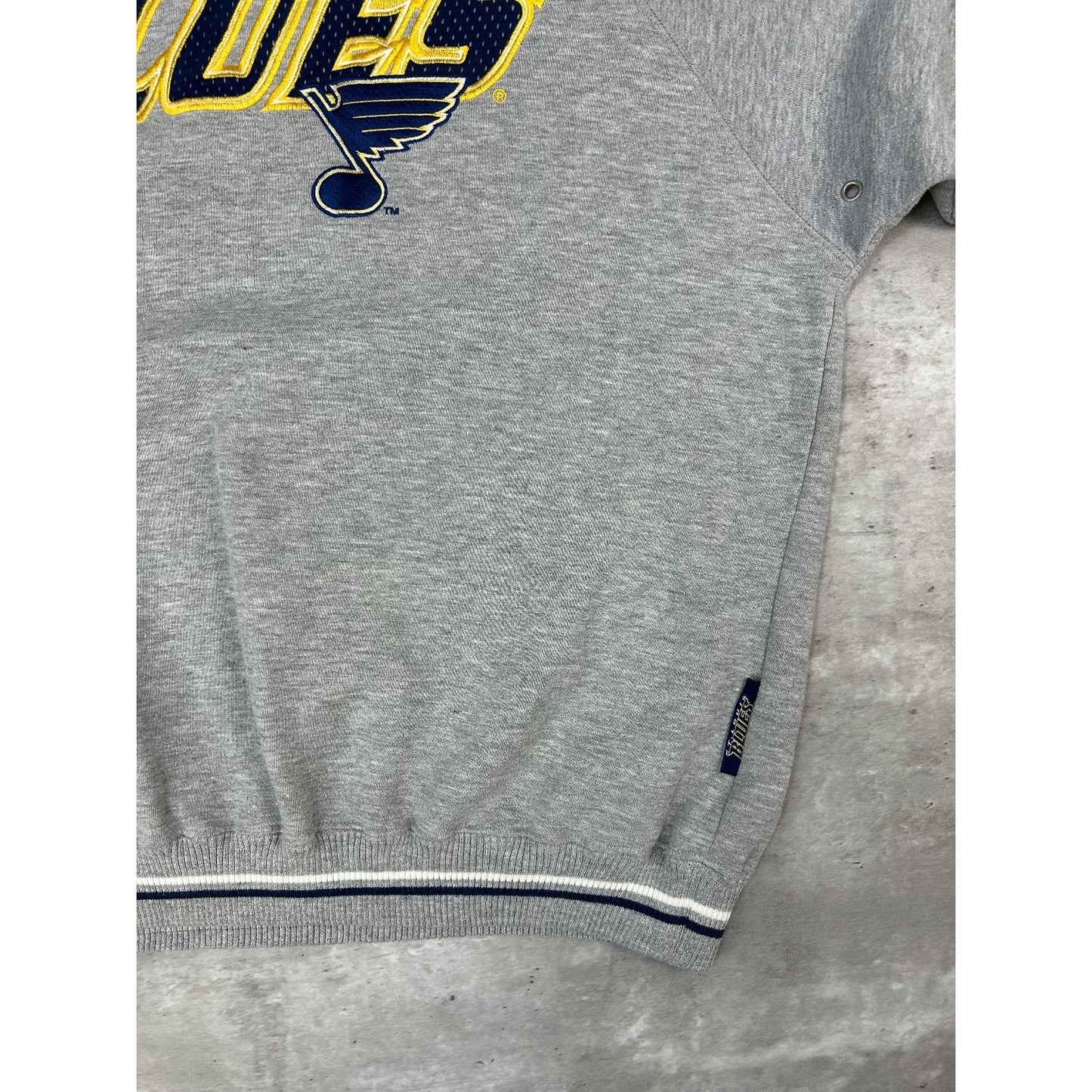 Vintage St Louis Blues NHL Embroidered Spellout Hockey Sweatshirt Size Large