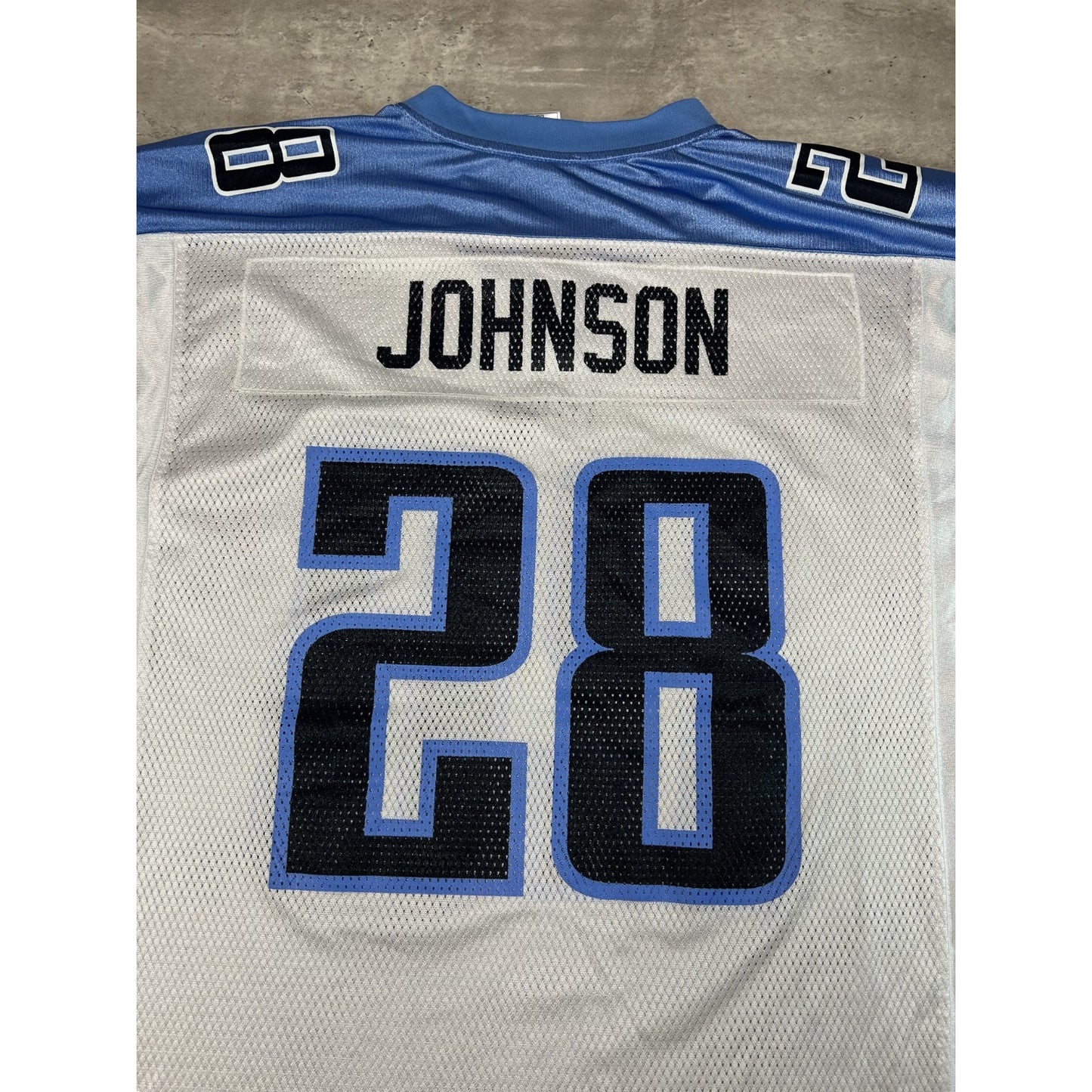 Vintage Chris Johnson #28 Tennessee Titans NFL Reebok Football Jersey Size Large