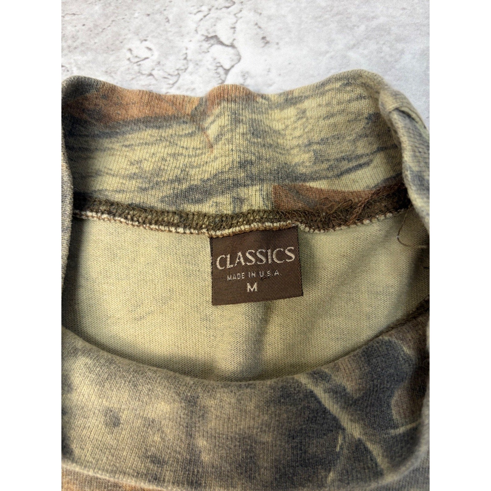 Vintage 90s Advantage Timber Camo Mock Neck Long Sleeve T-Shirt Size Medium