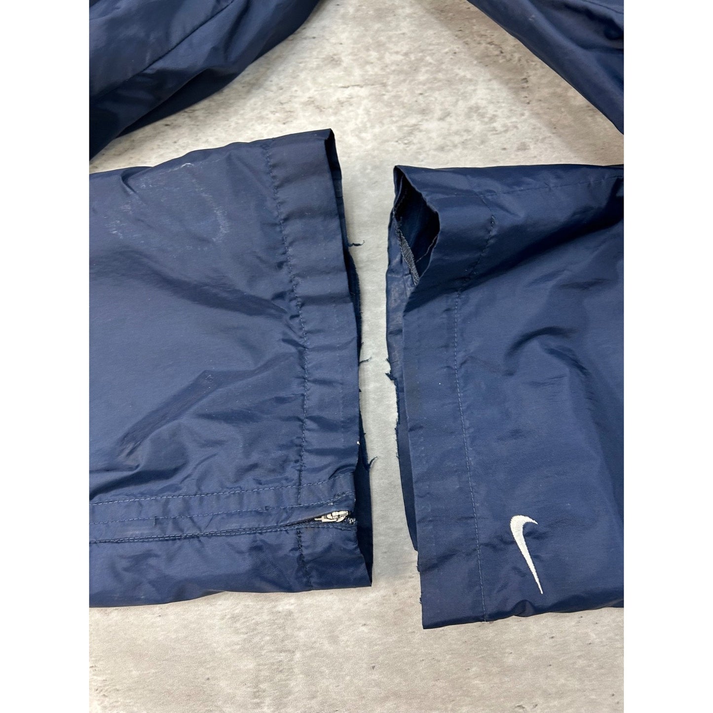 Vintage 2000s Nike Embroidered Swoosh Nylon Track Pants Size Large