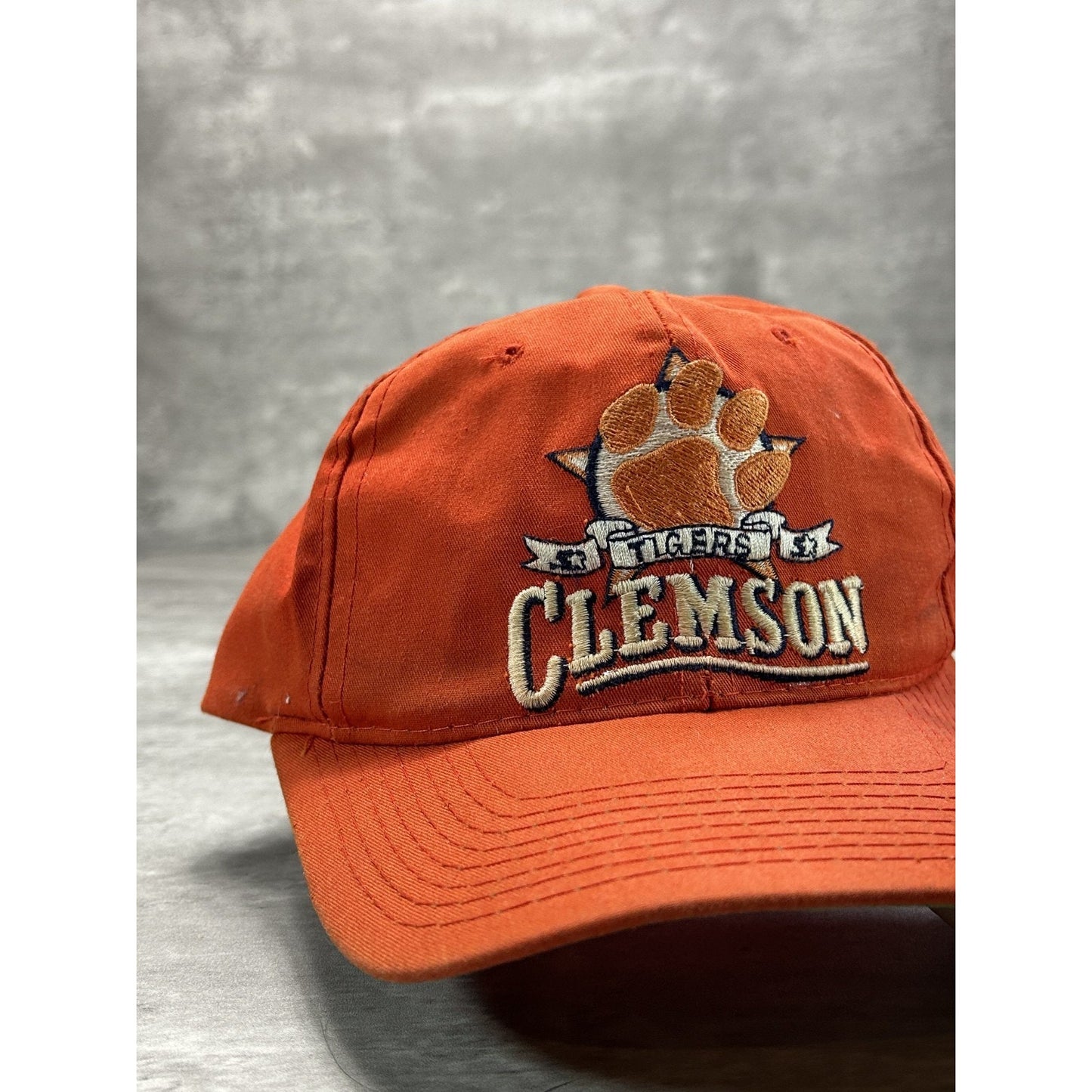 Vintage 90s Clemson Tigers NCAA Embroidered Logo Starter Snapback Hat OSFA