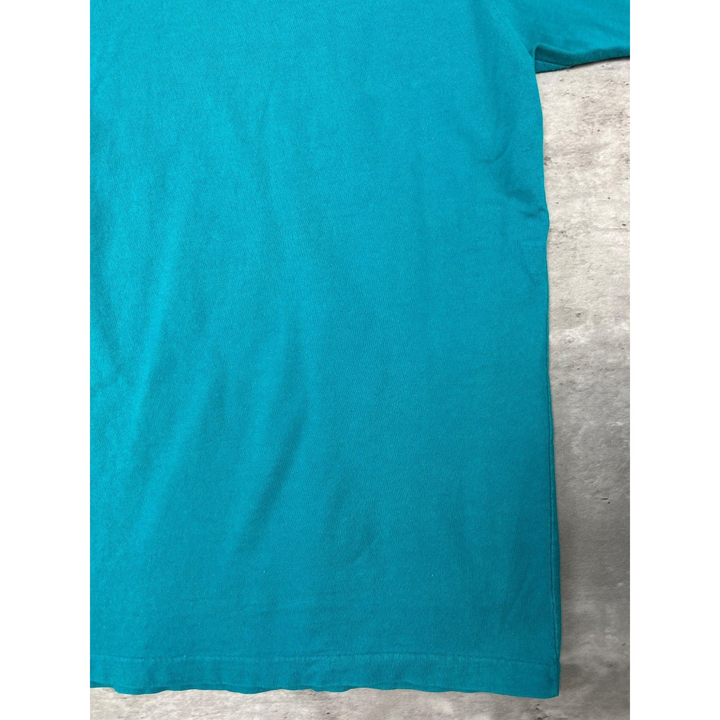 Vintage 90s Deckside Reflections Cottage Landscape Graphic T-Shirt Size Medium
