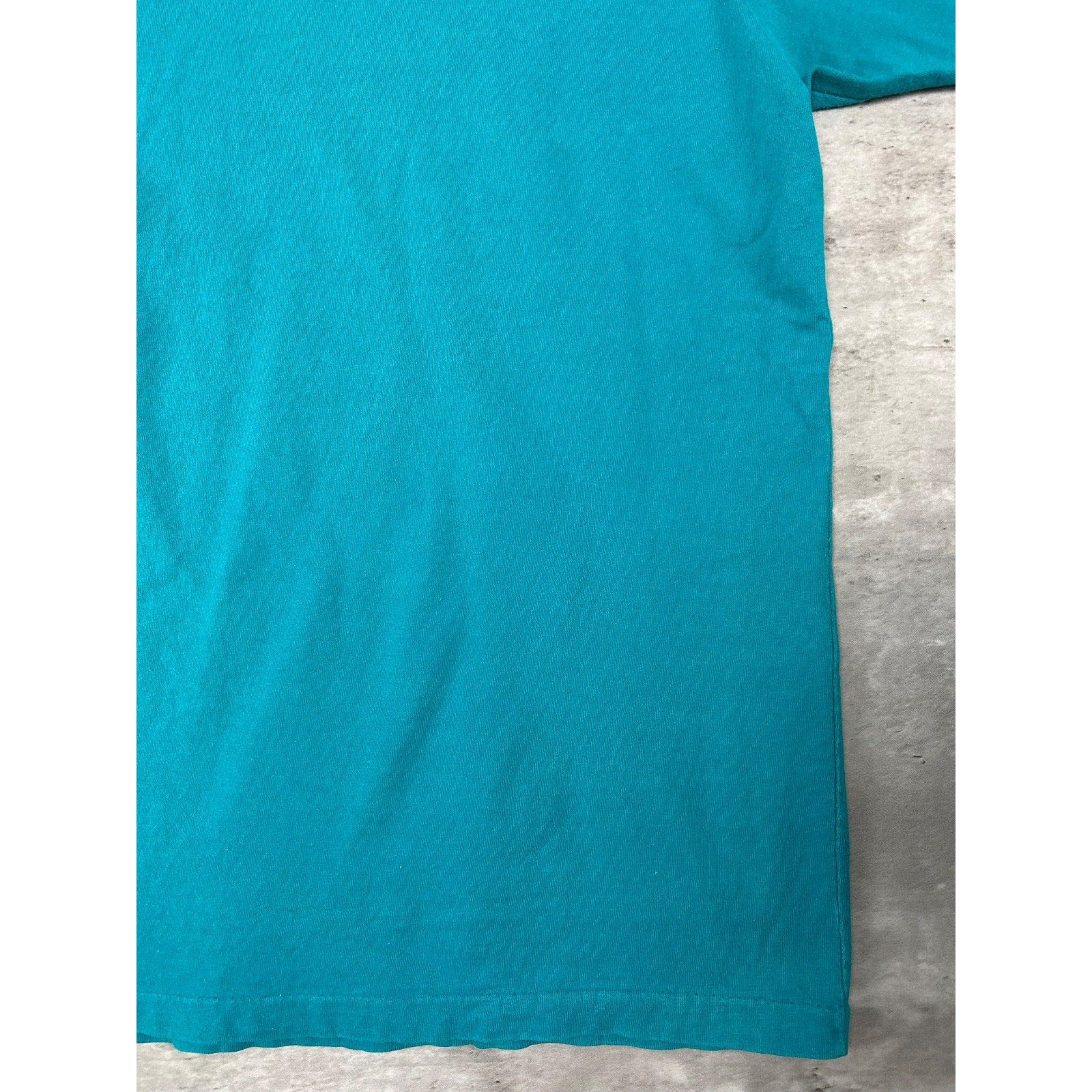 Vintage 90s Deckside Reflections Cottage Landscape Graphic T-Shirt Size Medium