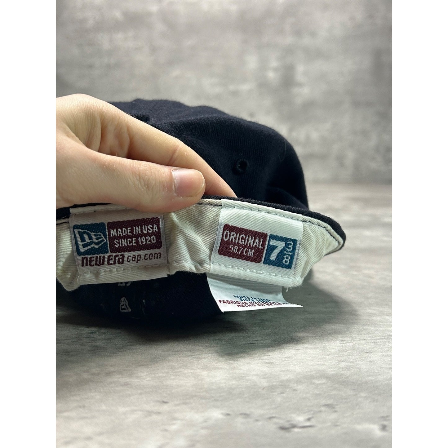 Vintage Seattle Mariners MLB Embroidered Logo Baseball Hat Size 7 3/8