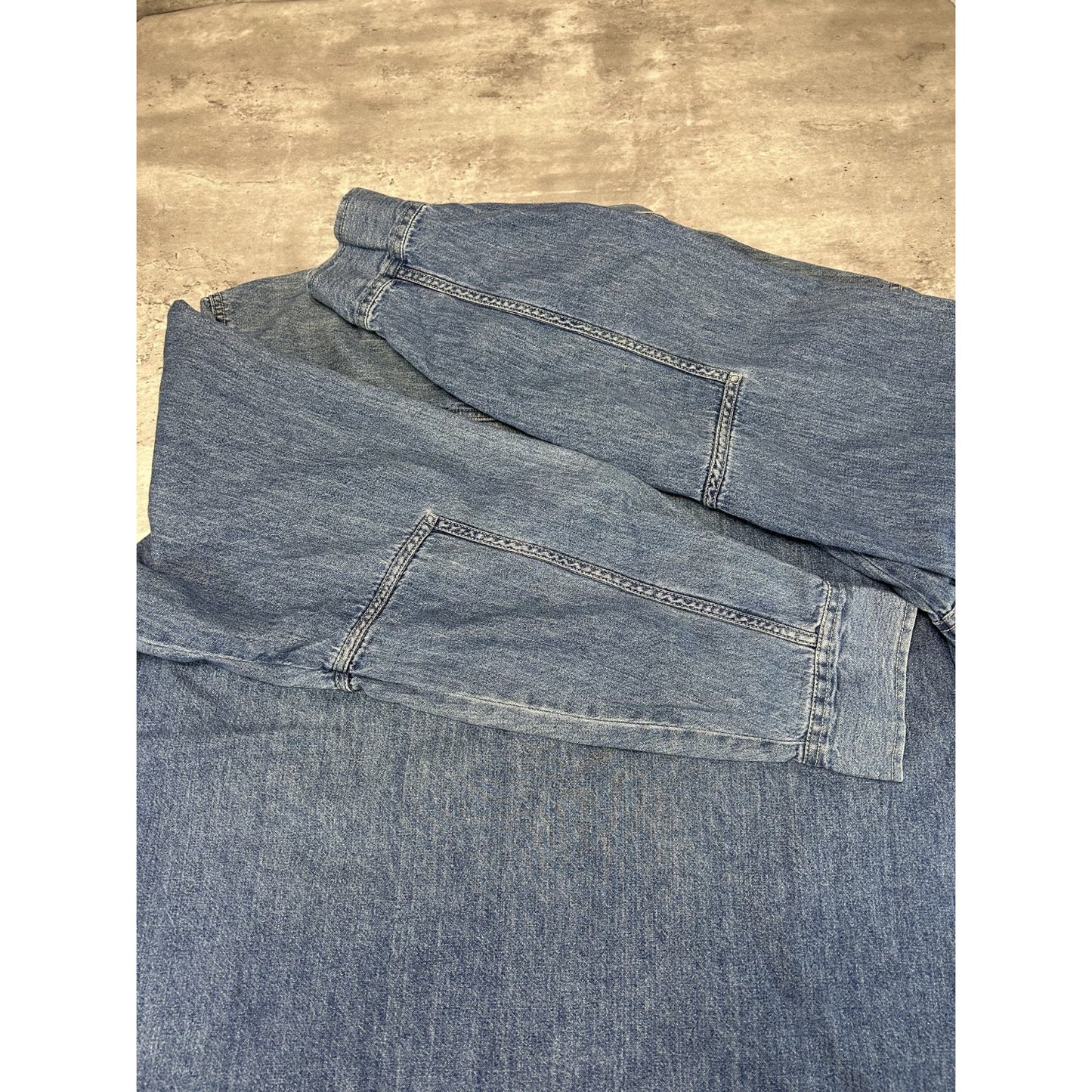 Vintage 90s Levis SIlvertab Medium Wash Long Sleeve Button Up Shirt Size Large