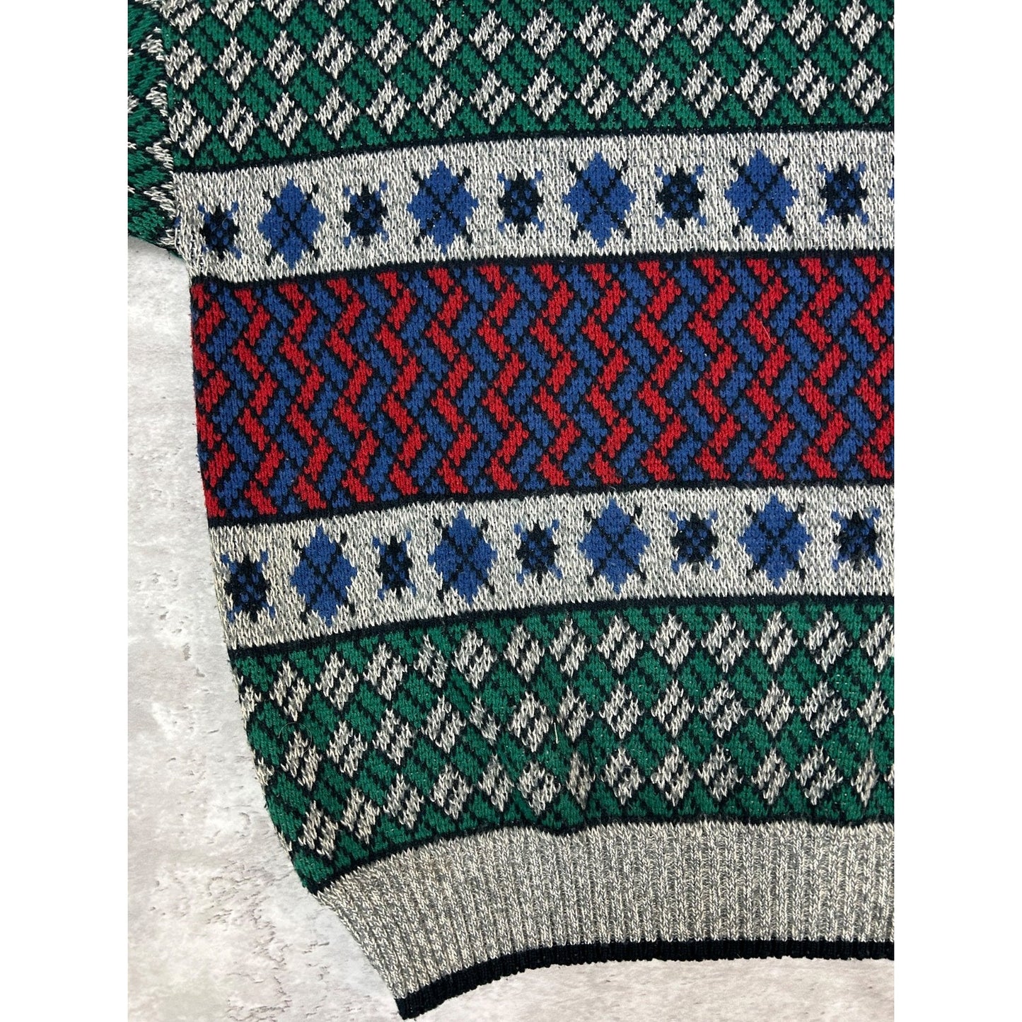 Vintage 90s Van Heusen Hennessy Abstract Patter Knit Sweater Size LT