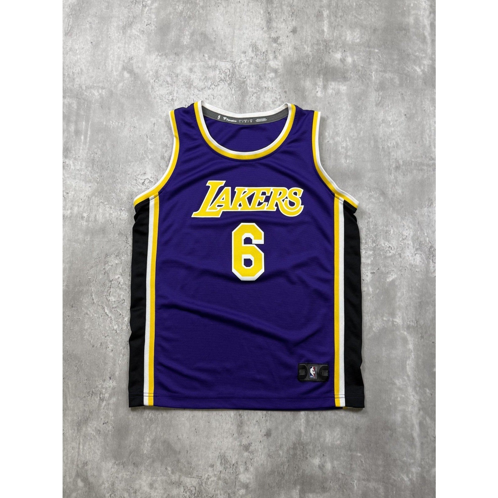Vintage Lebron James #6 Los Angeles Lakers NBA Basketball Jersey Sz Large YOUTH