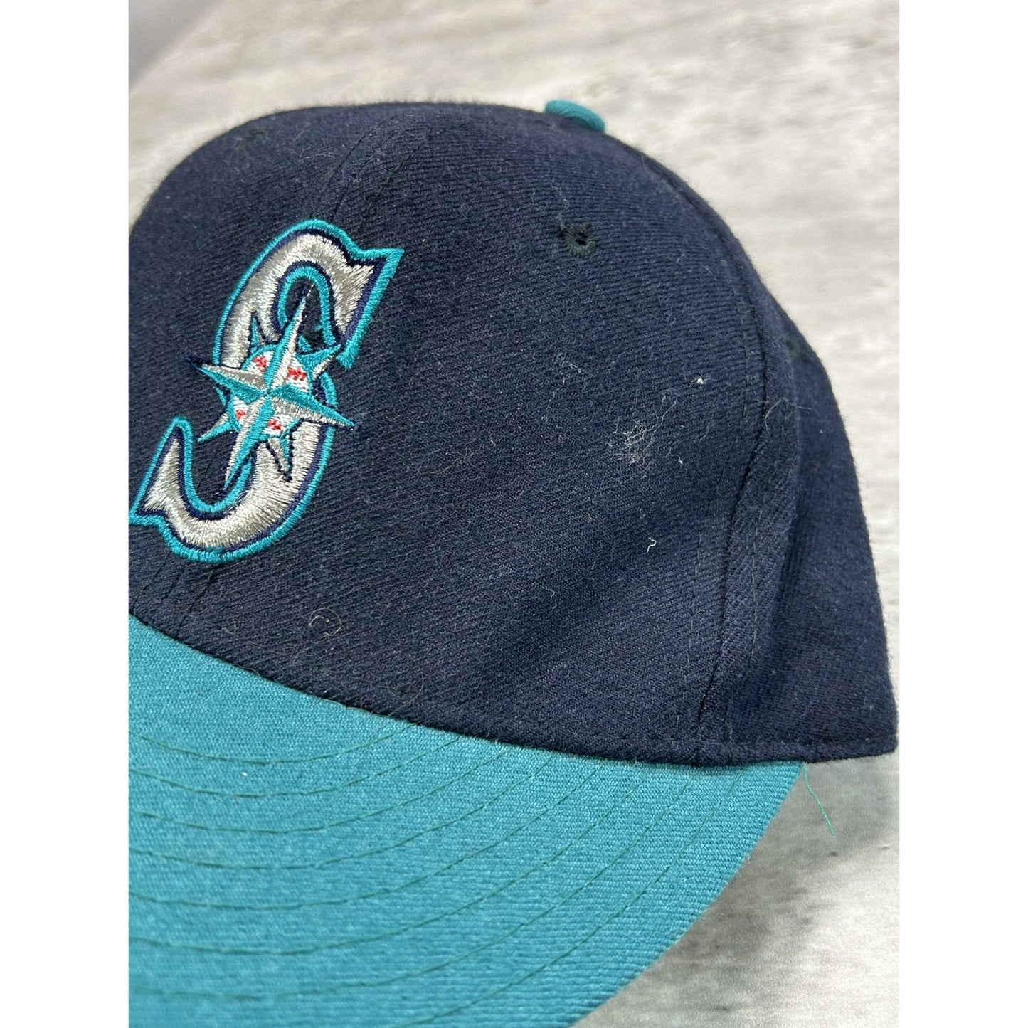 Vintage Seattle Mariners MLB Embroidered Logo Baseball Fitted Hat Size 7