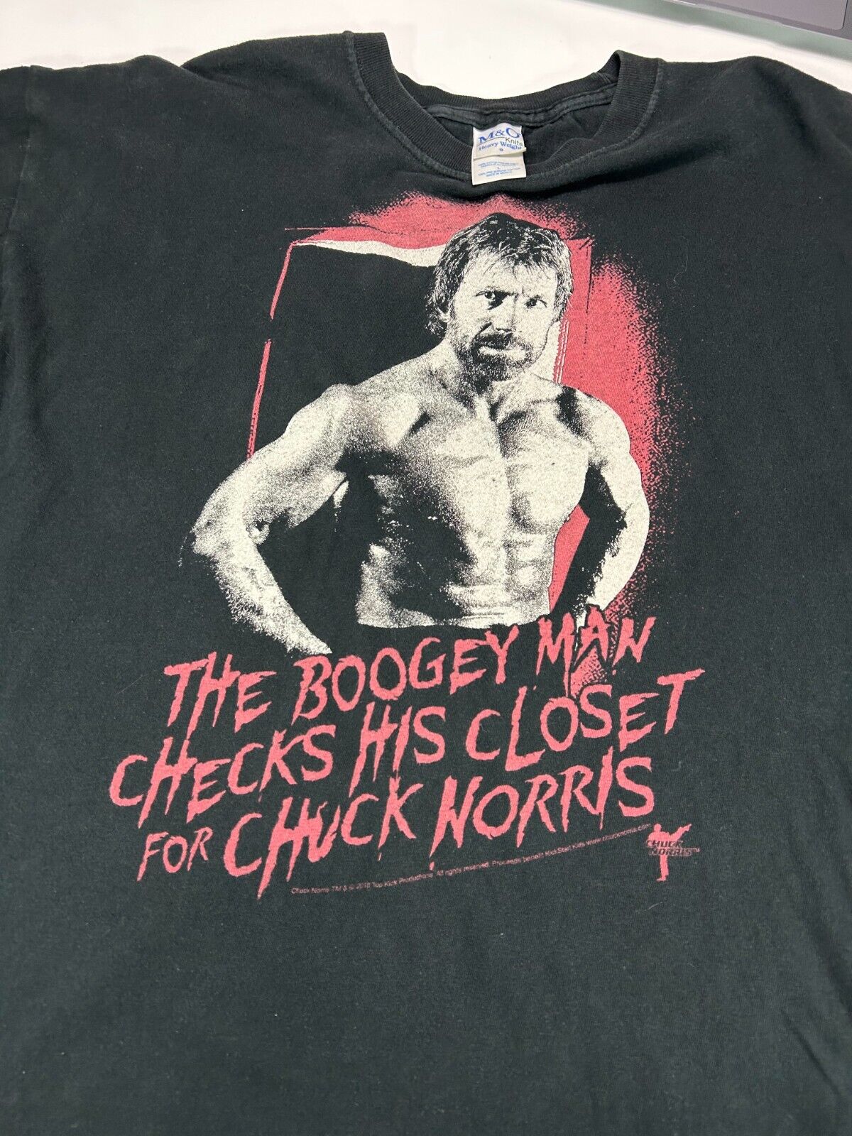 Chuck Norris The Boogey Man Checks His Closet... Graphic T-Shirt Size Large