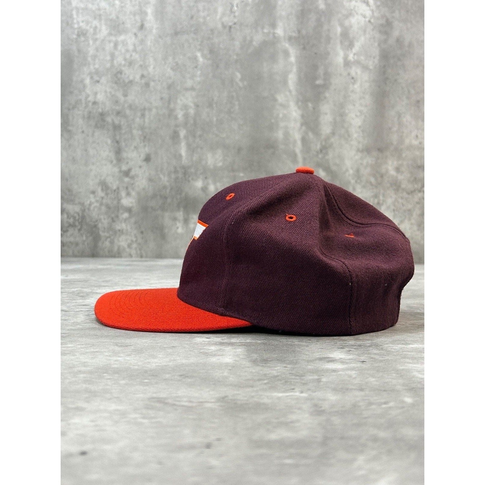 Vintage 90s Virginia Tech Hokies NCAA Embroidered Logo Snapback Hat OSFA