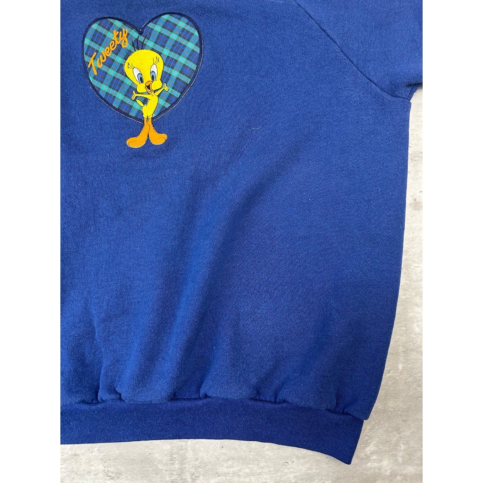 Vintage 1997 Looney Tunes Tweety Bird Embroidered Character Sweatshirt Size XL