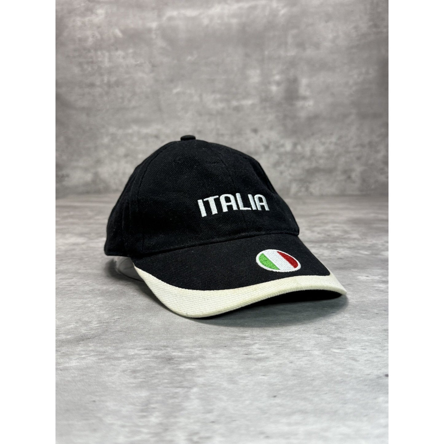 Vintage 90s Italia Embroidered Spellout Destination Strapback Hat OSFA Black