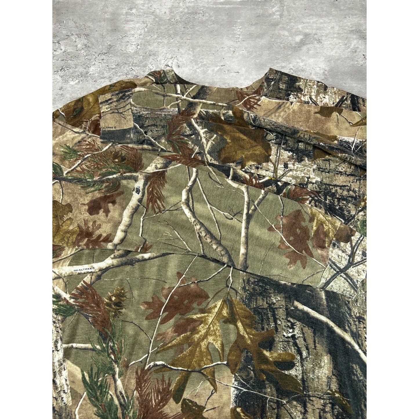 Vintage Realtree AP Camo Hunting Long Sleeve T-Shirt Size XL
