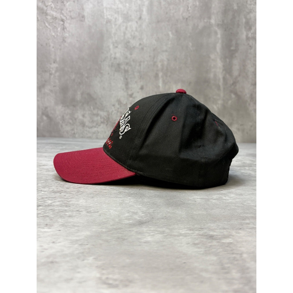 Vintage Arkansas Razorbacks NCAA Embroidered Spellout Snapback Hat OSFA
