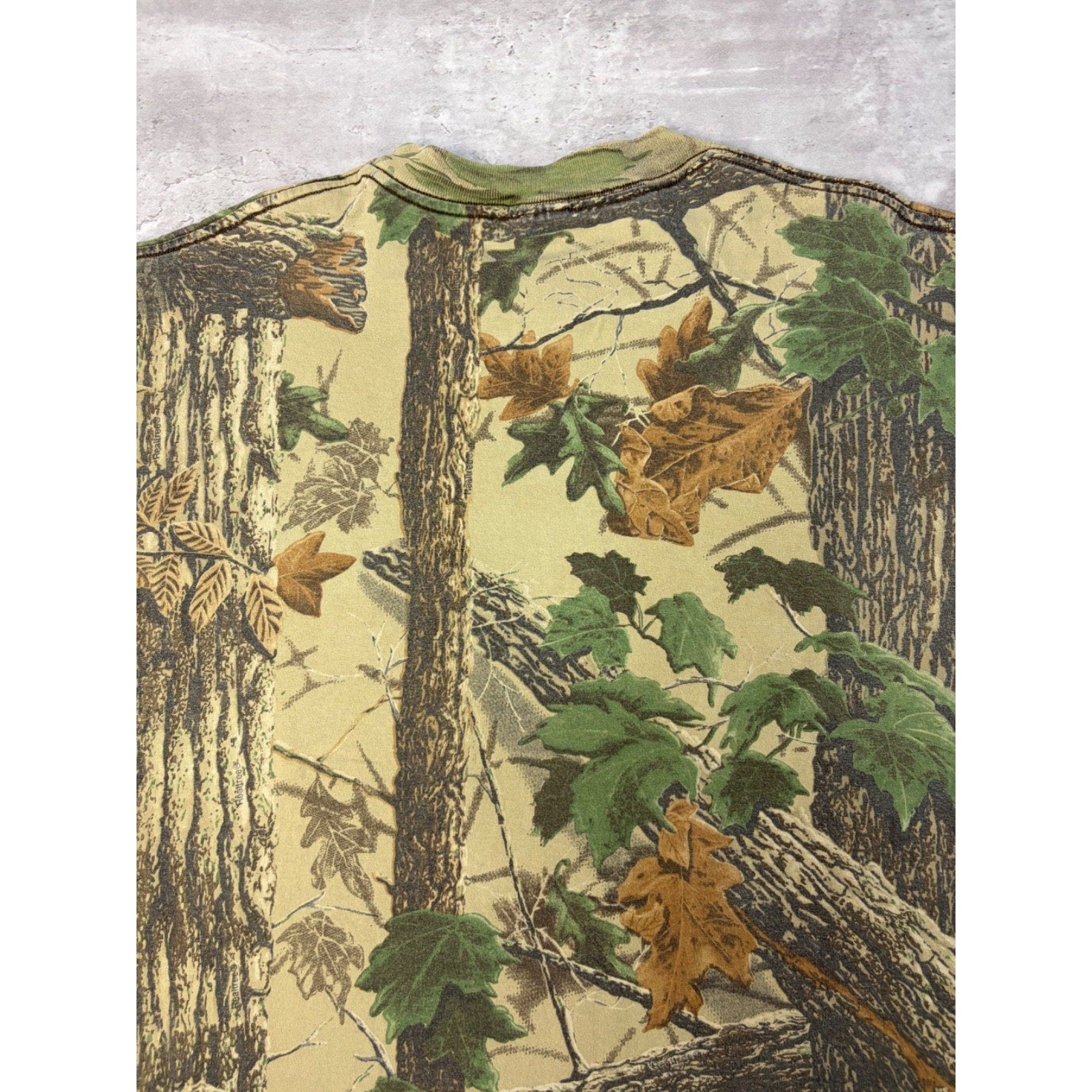 Vintage Realtree Tree Camo Hunting T-Shirt Size XL