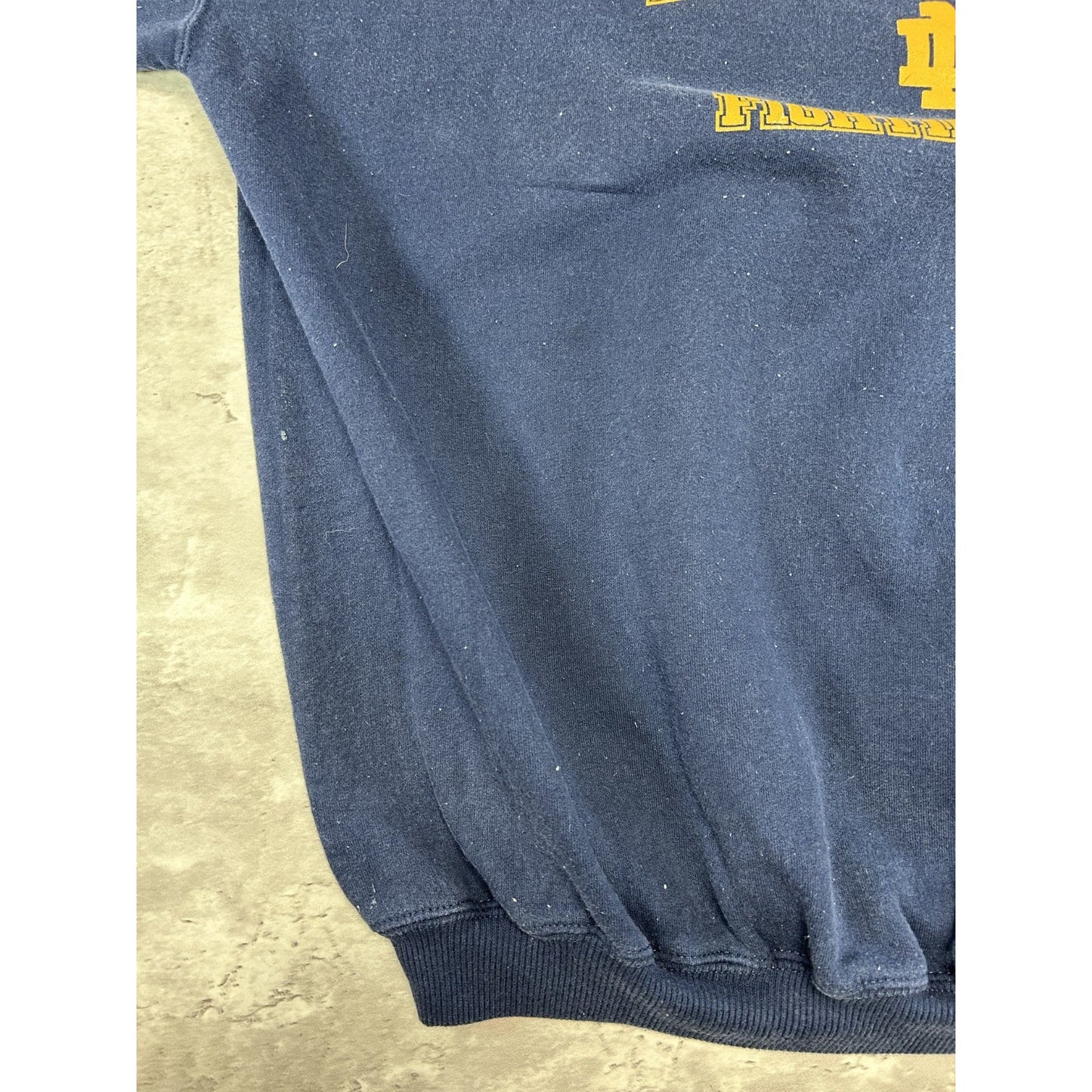 Vintage Notre Dame Fighting Irish NCAA Spellout Graphic Sweatshirt Size 2XL