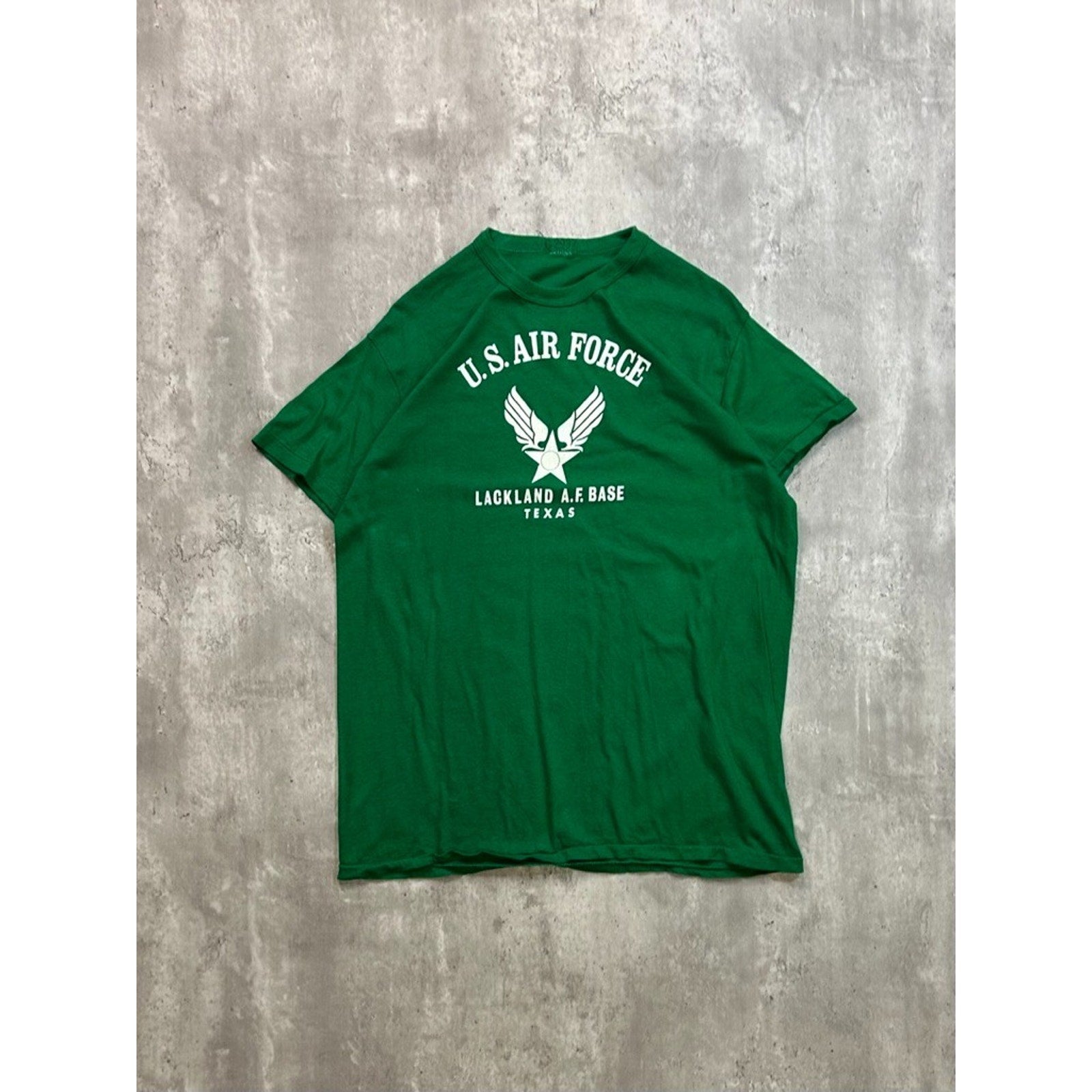 Vintage 90s US Air Force Lackland AF Base Spellout Graphic T-Shirt Size XL