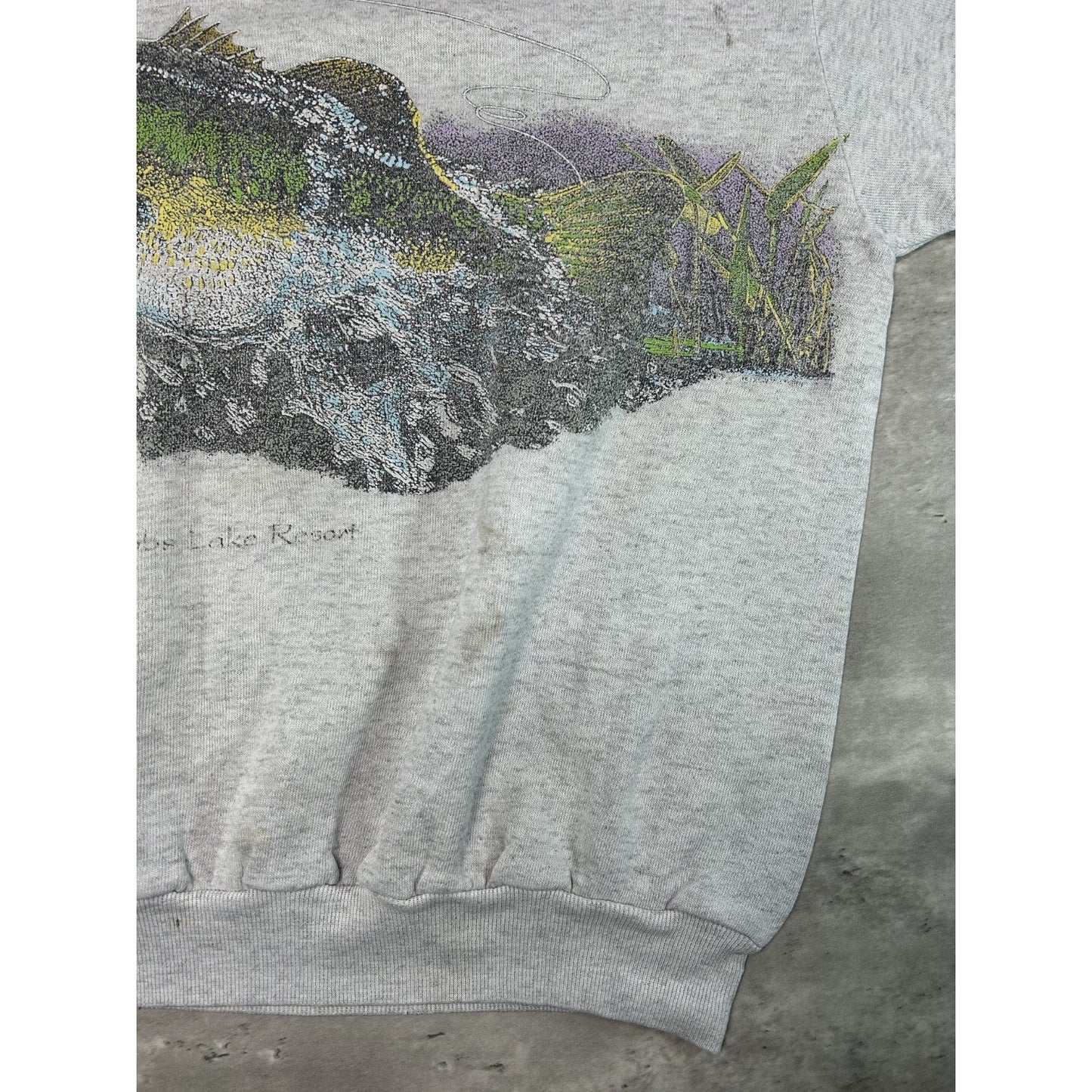 Vintage 90s Bass Fishing Nature Animal Graphic Sweatshirt Size Large