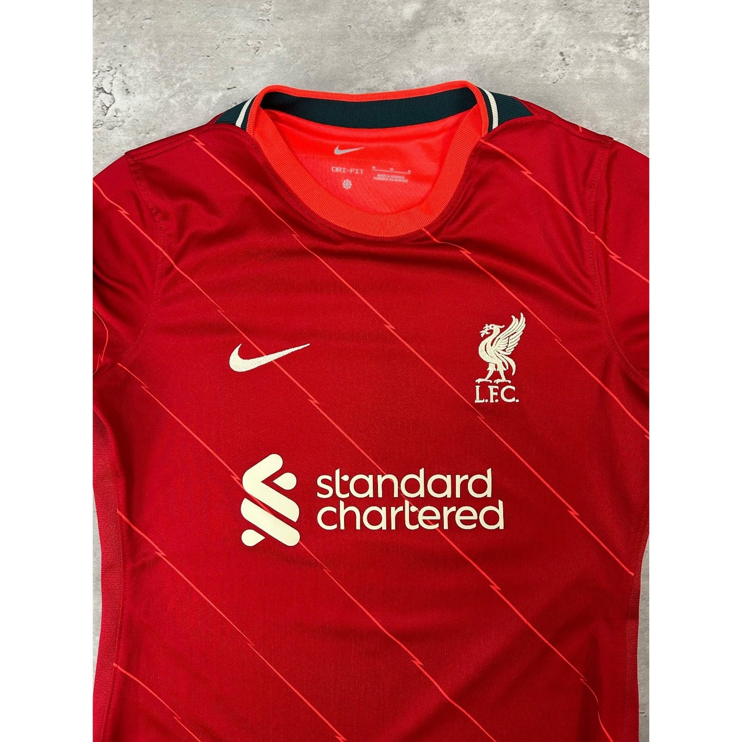 Vintage Womens Liverpool LFC #18 Nike Soccer Jersey Size Medium Red