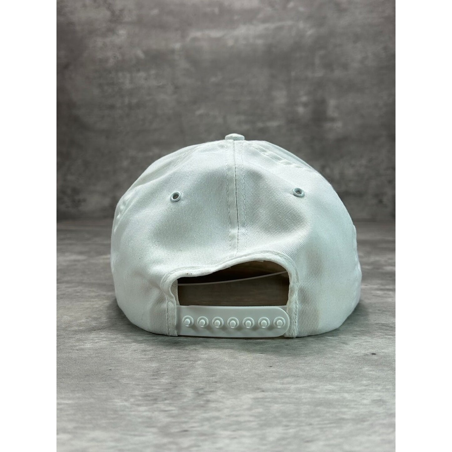 Vintage 90s Western Auto Racing Embroidered Spellout Snapback Hat OSFA White