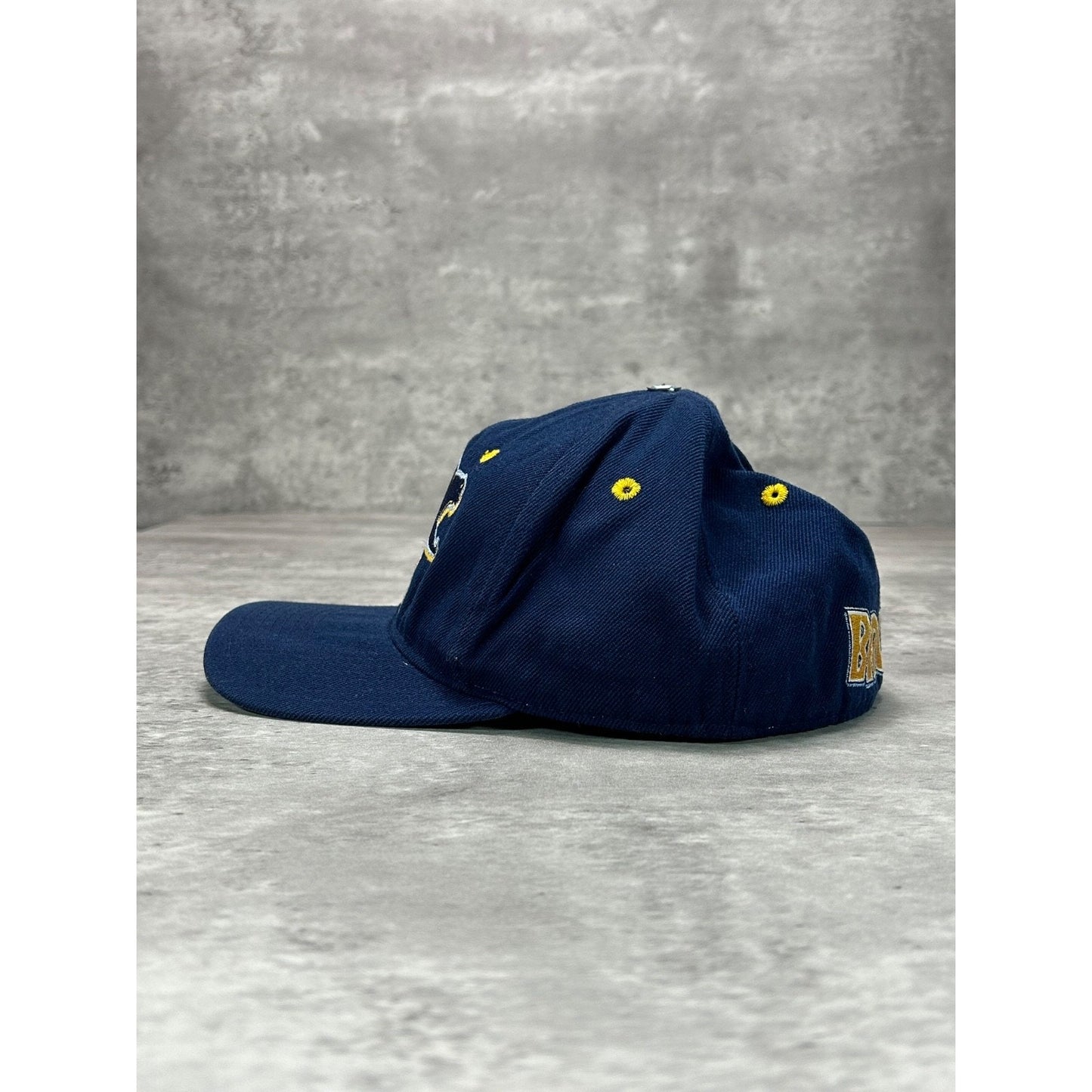 Vintage 90s UCLA Bruins NCAA Embroidered Logo Fitted Hat Size 7 1/4