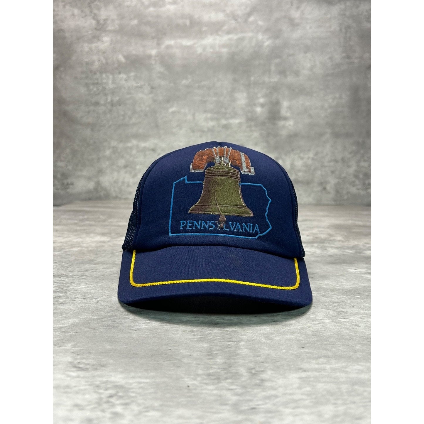 Vintage 80s/90s Pennsylvania Destination Graphic Trucker Snapback Hat OSFA