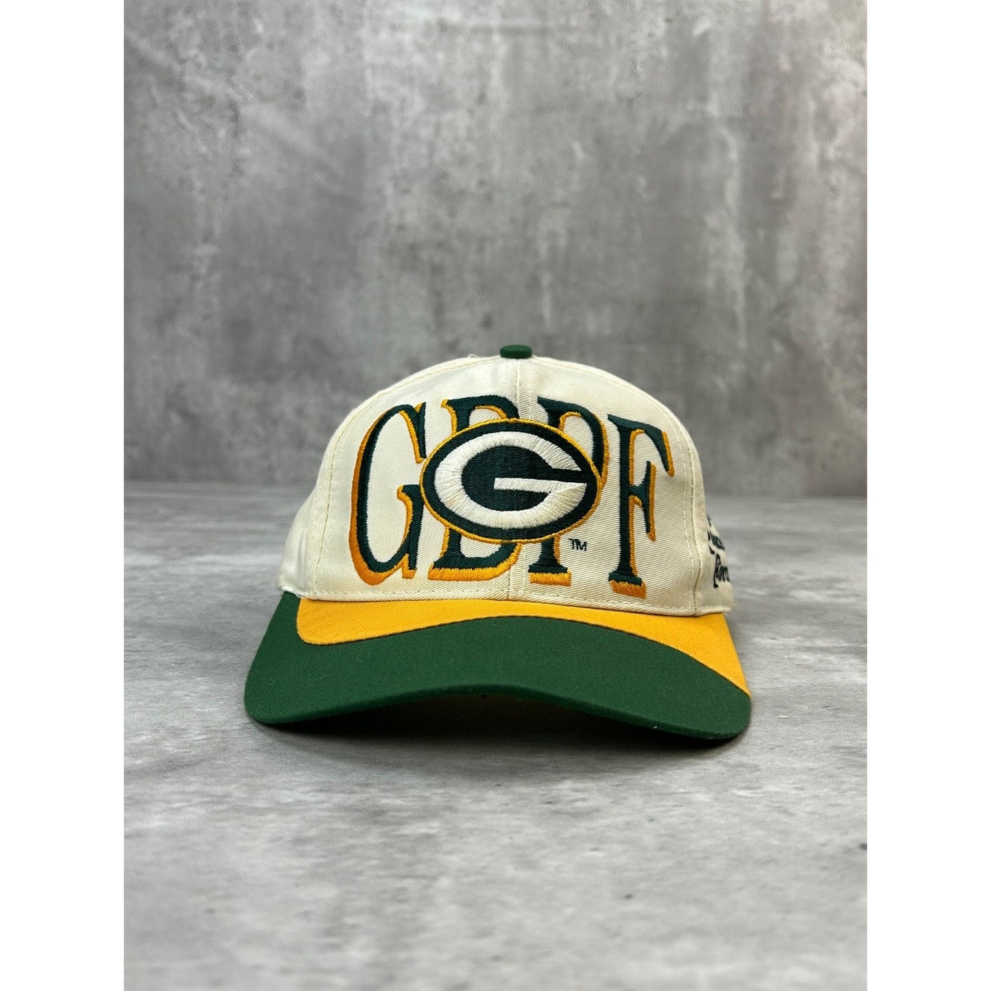 Vintage 90s Green Bay Packers NFL Embroidered Logo Football Snapback Hat OSFA