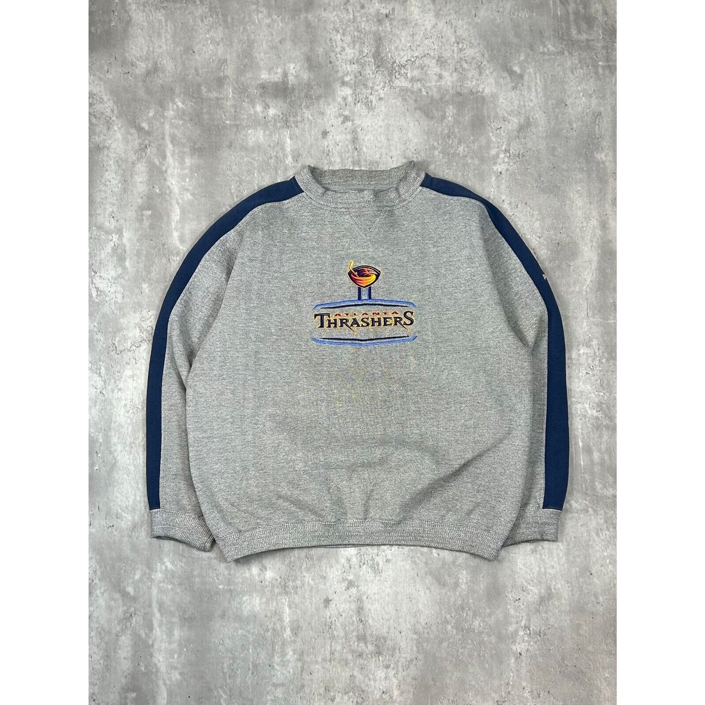 Vintage Atlanta Thrashers NHL Embroidered Spellout Hockey Sweatshirt Size Large