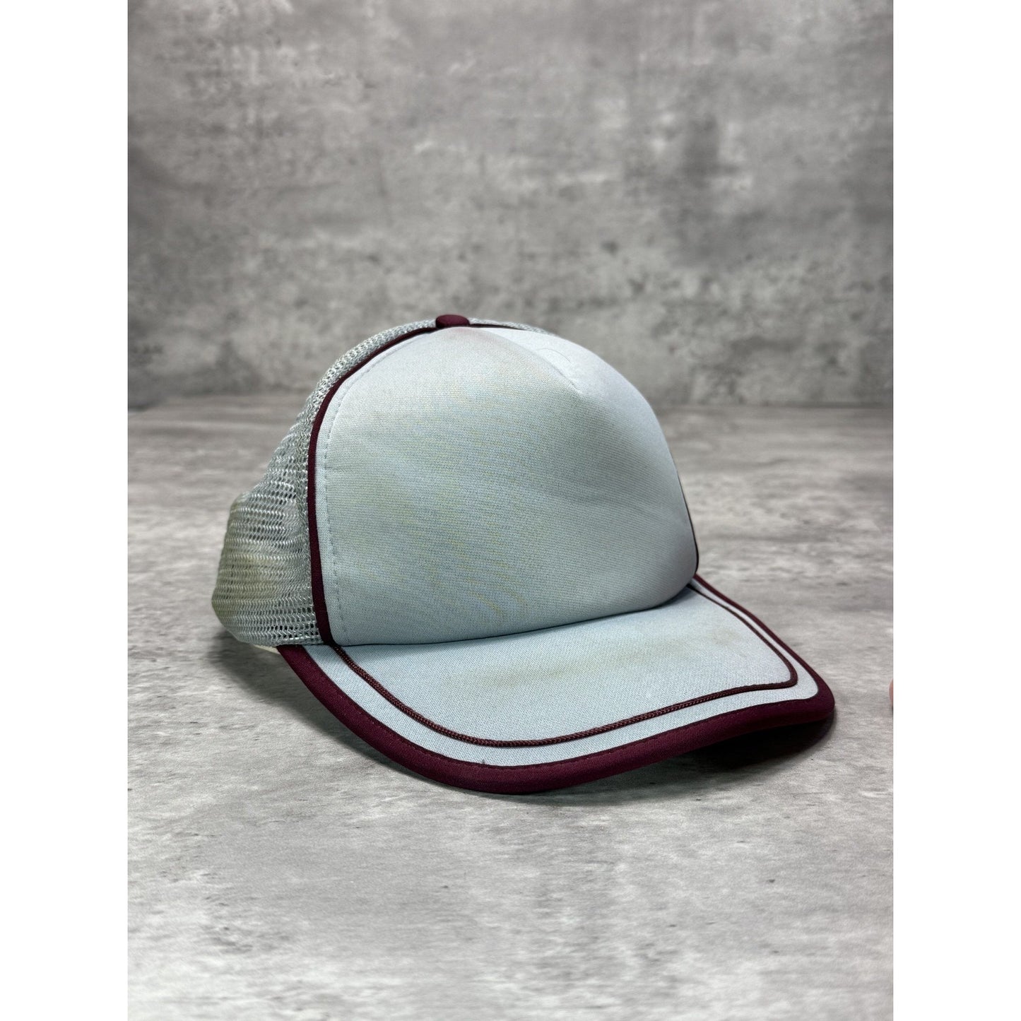 Vintage 80s/90s Blank Two Tone Piping Trucker Snapback Hat OSFA Grey/Maroon