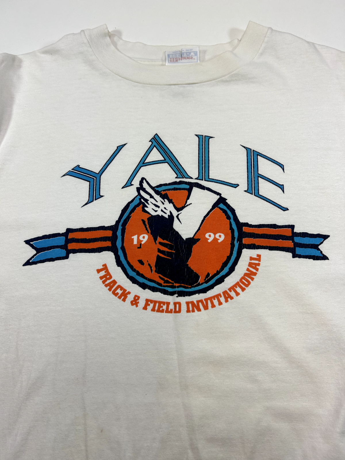 Vintage 1999 Yale NCAA Track And Field Long Sleeve Graphic T-Shirt Size Medium